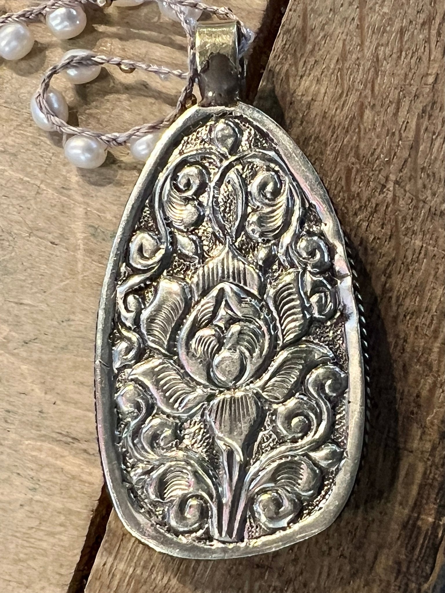 Pearl Lady of Guadalupe - Vintage Vault Boutique