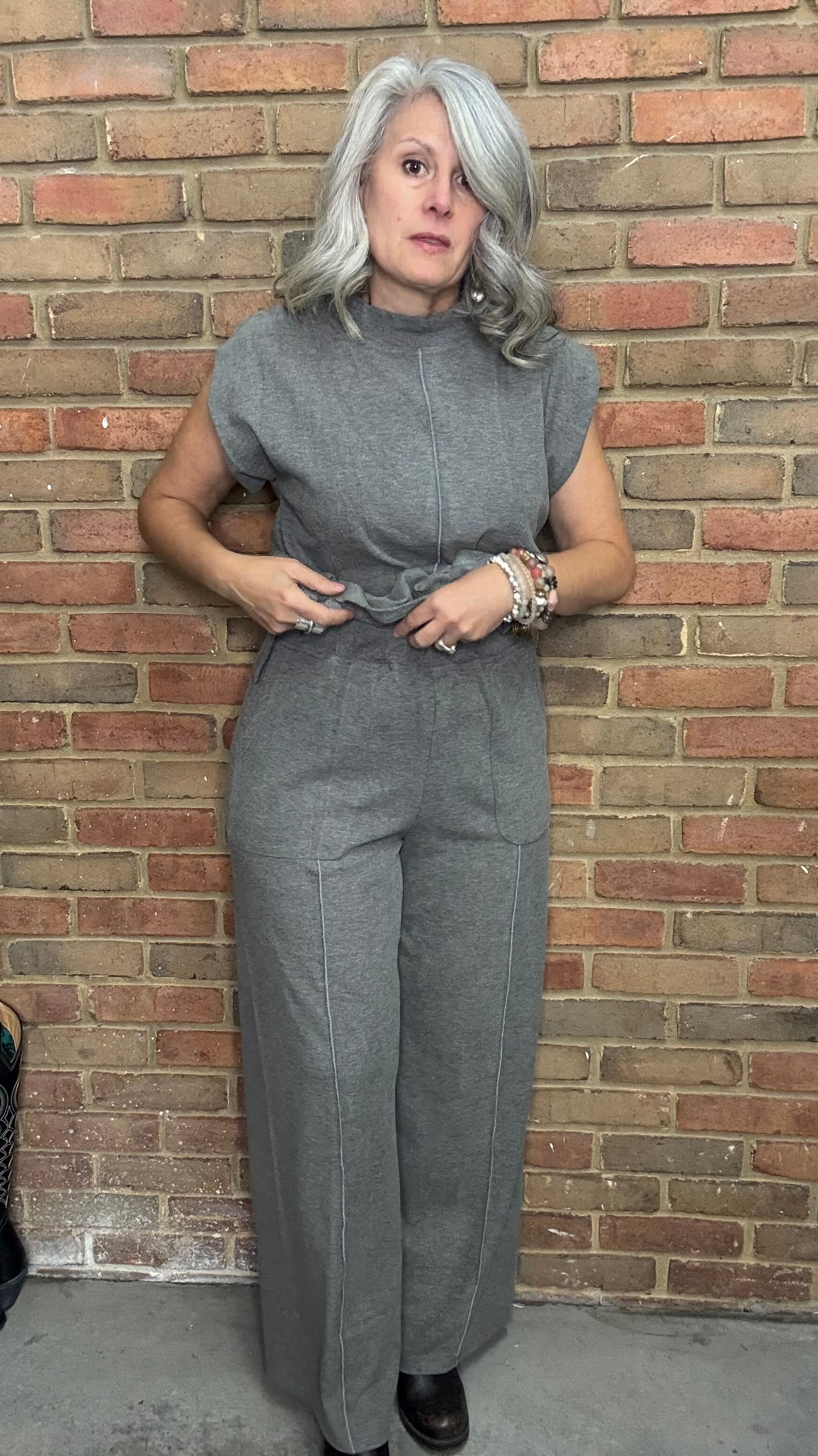 Grey Solid Detail Knit Pant