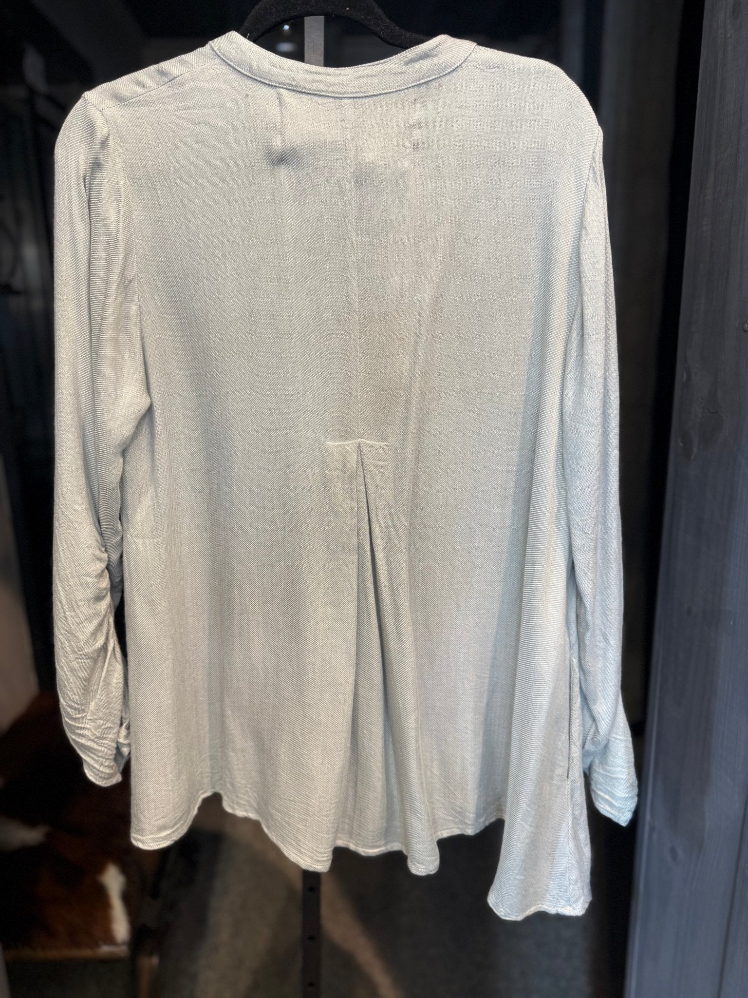 Rosanne Blue Linen Top - Vintage Vault Boutique