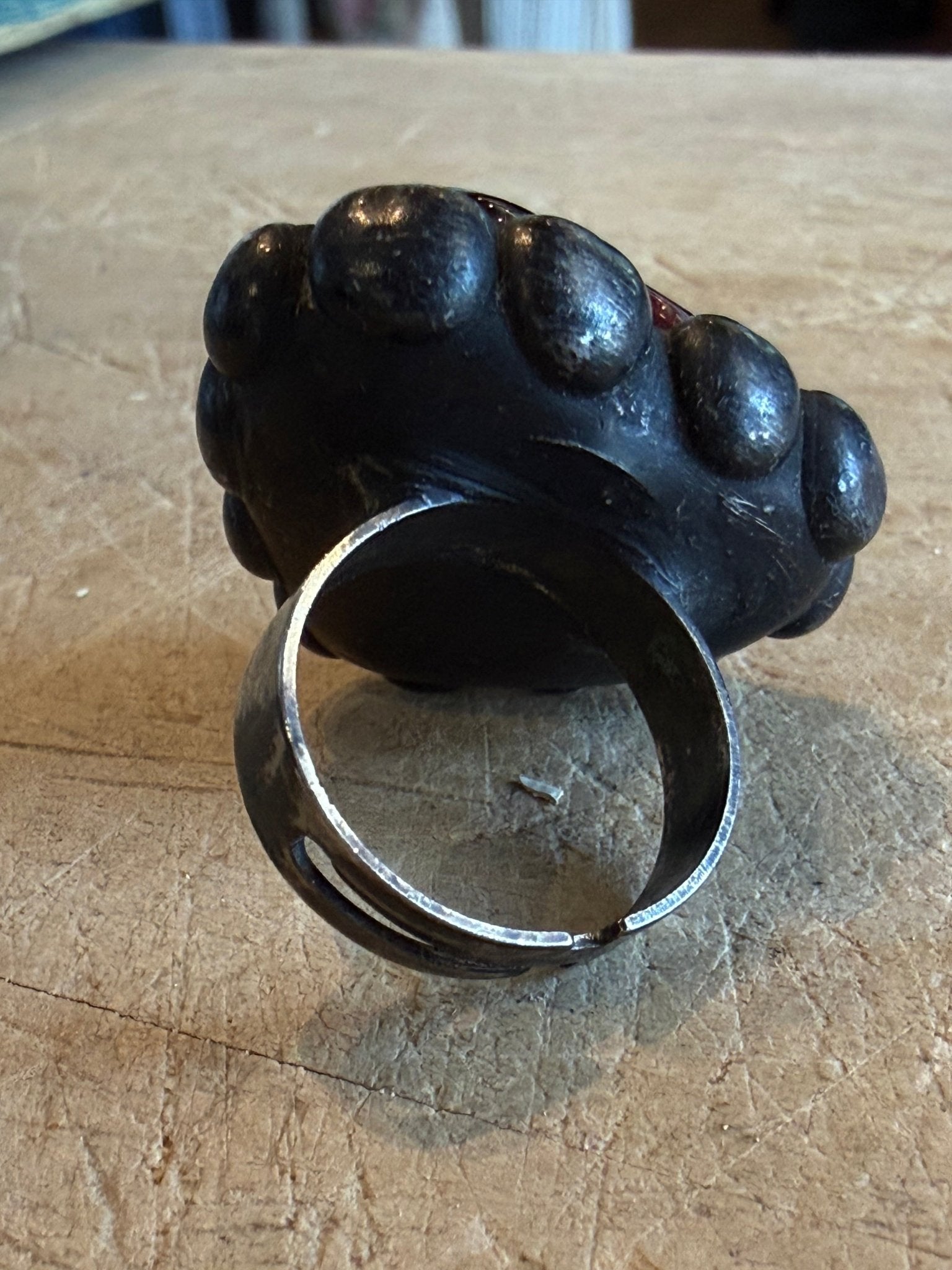 Ruby Glass Ring - Vintage Vault Boutique