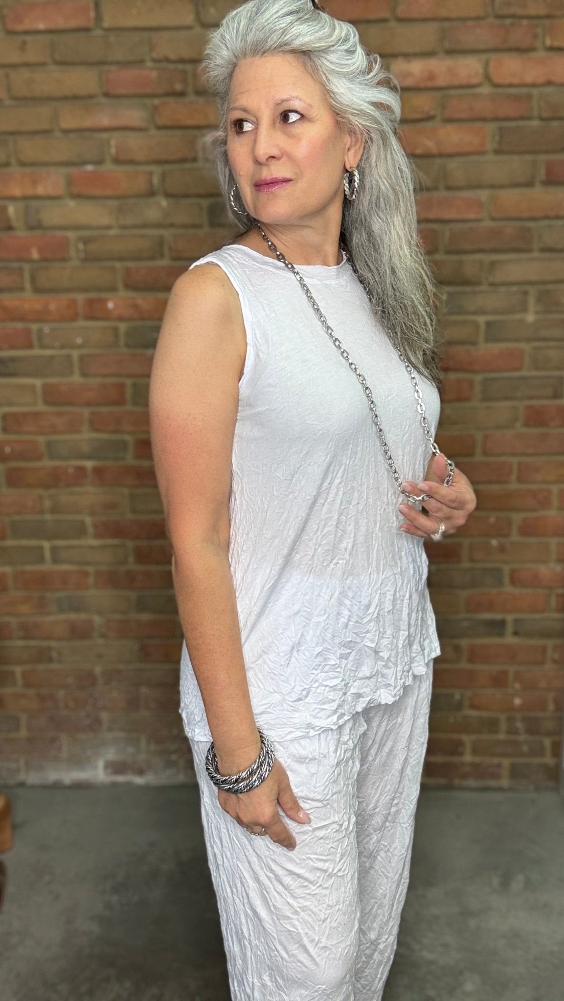 White Crinkle Tank Top - Vintage Vault Boutique