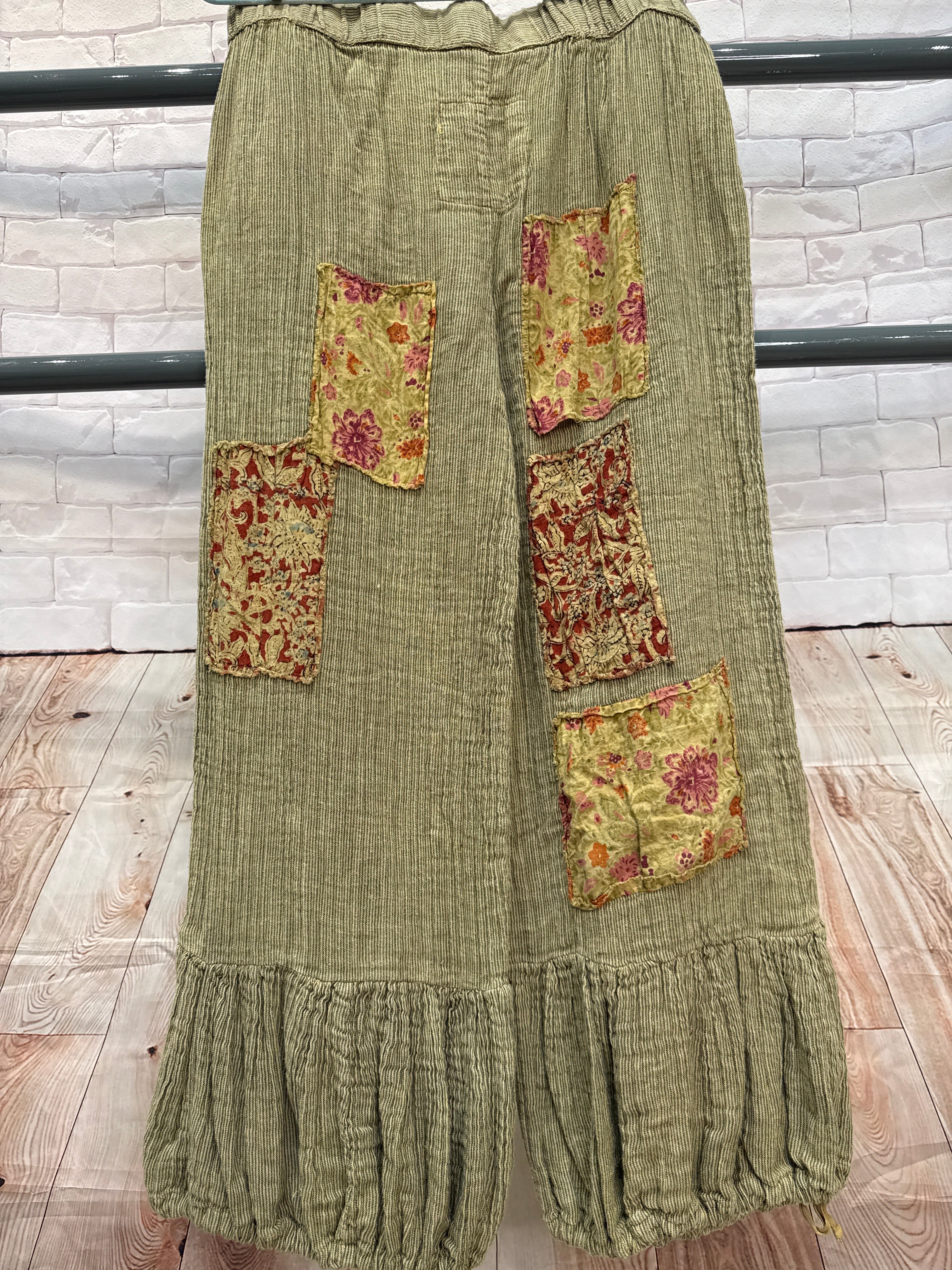 Soft Ruffle Pant