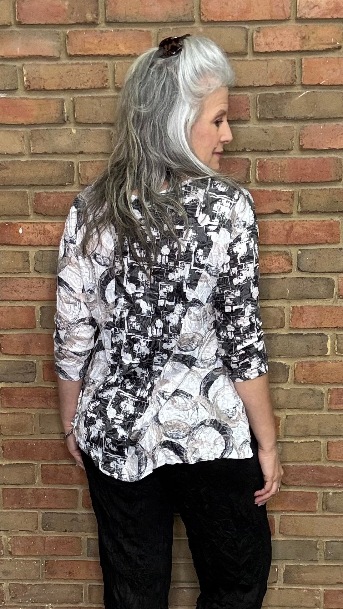 Circles Asymmetric Pocket Top - Vintage Vault Boutique