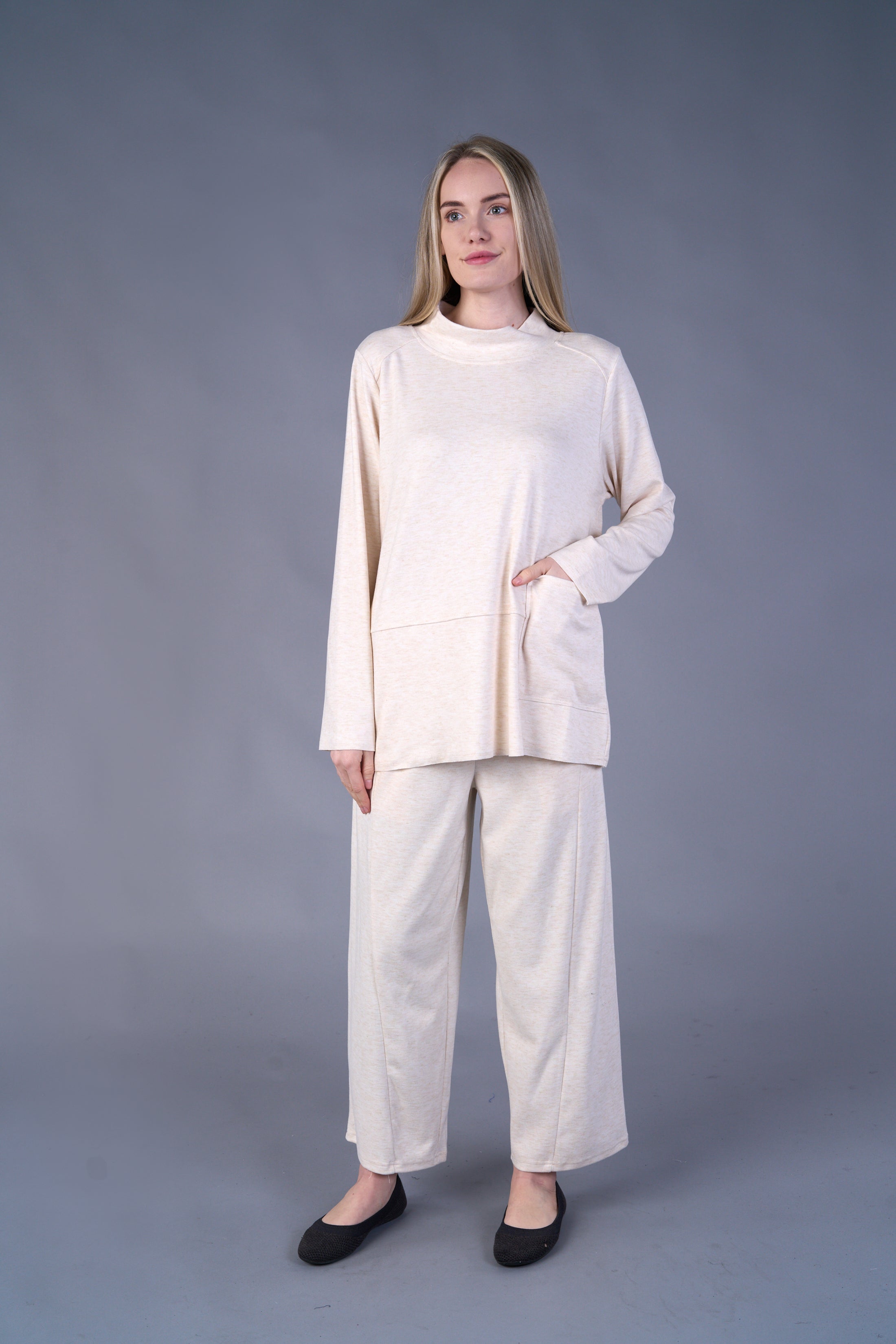 Khaki Mock Neck Pocket Sweater Large
