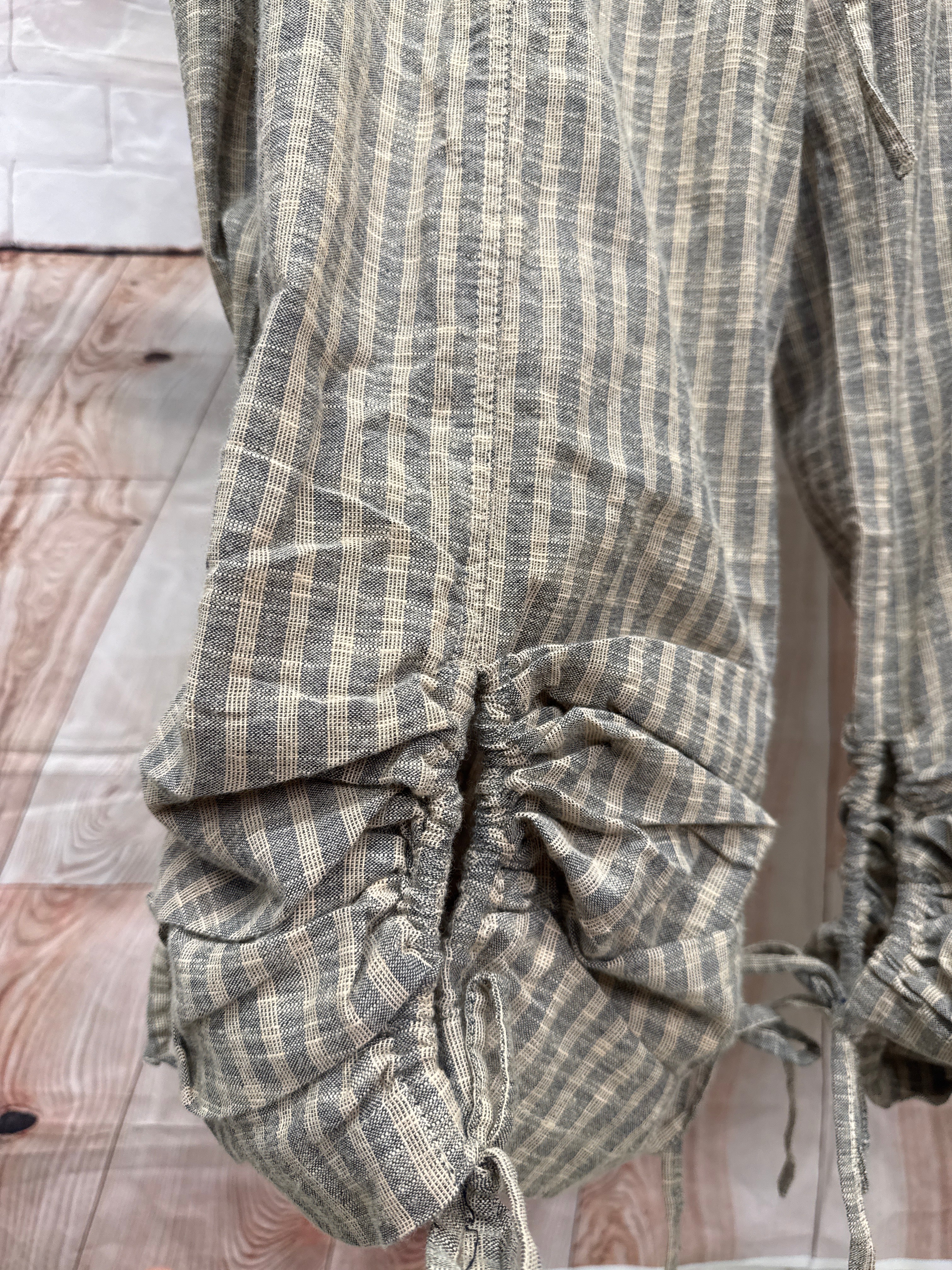 Stripe Peek A Boo Pant