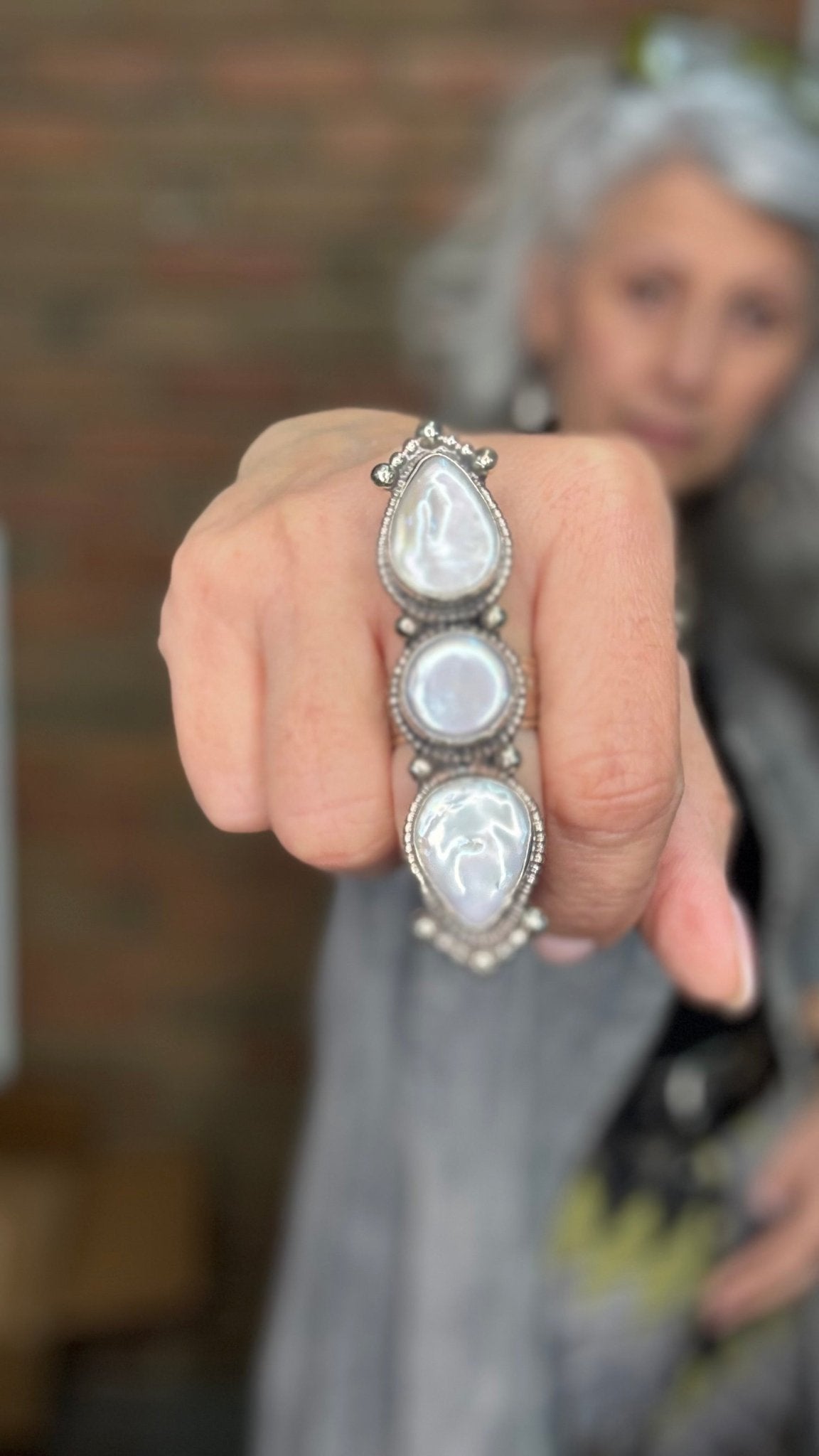 Triple Pearl Ring - Vintage Vault Boutique
