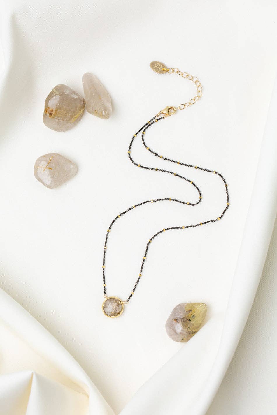 Alchemy 15.25-17.25" Faceted Gold Rutilated Quartz Coin Shaped Bezel Simple Necklace - Vintage Vault Boutique