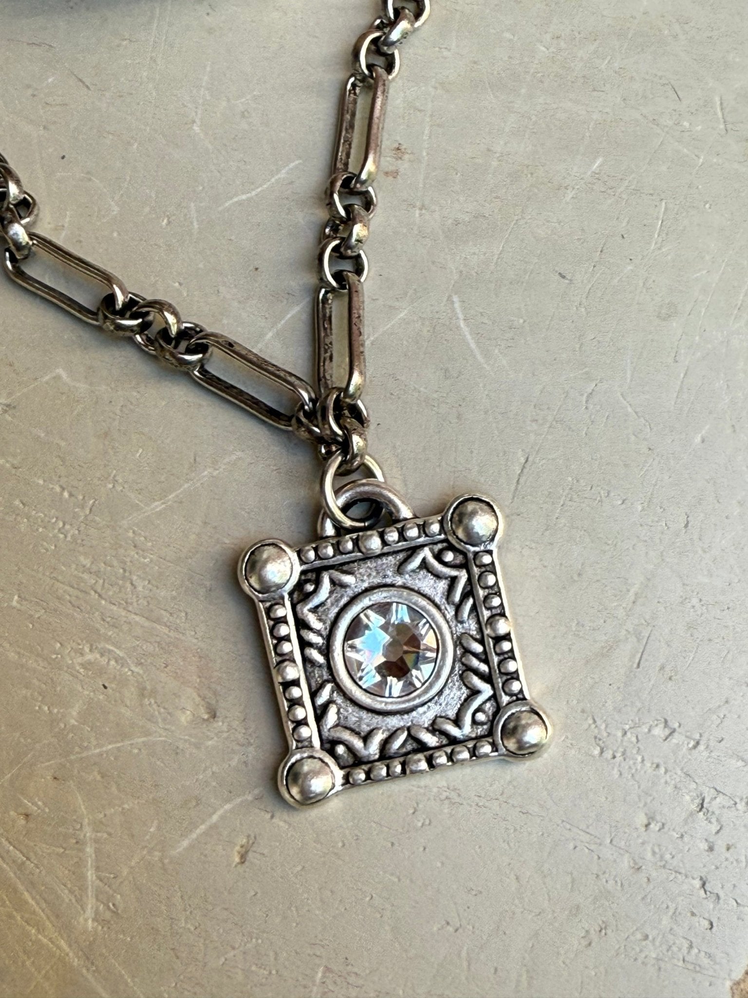 EKD Crystal Pendant Necklace - Vintage Vault Boutique