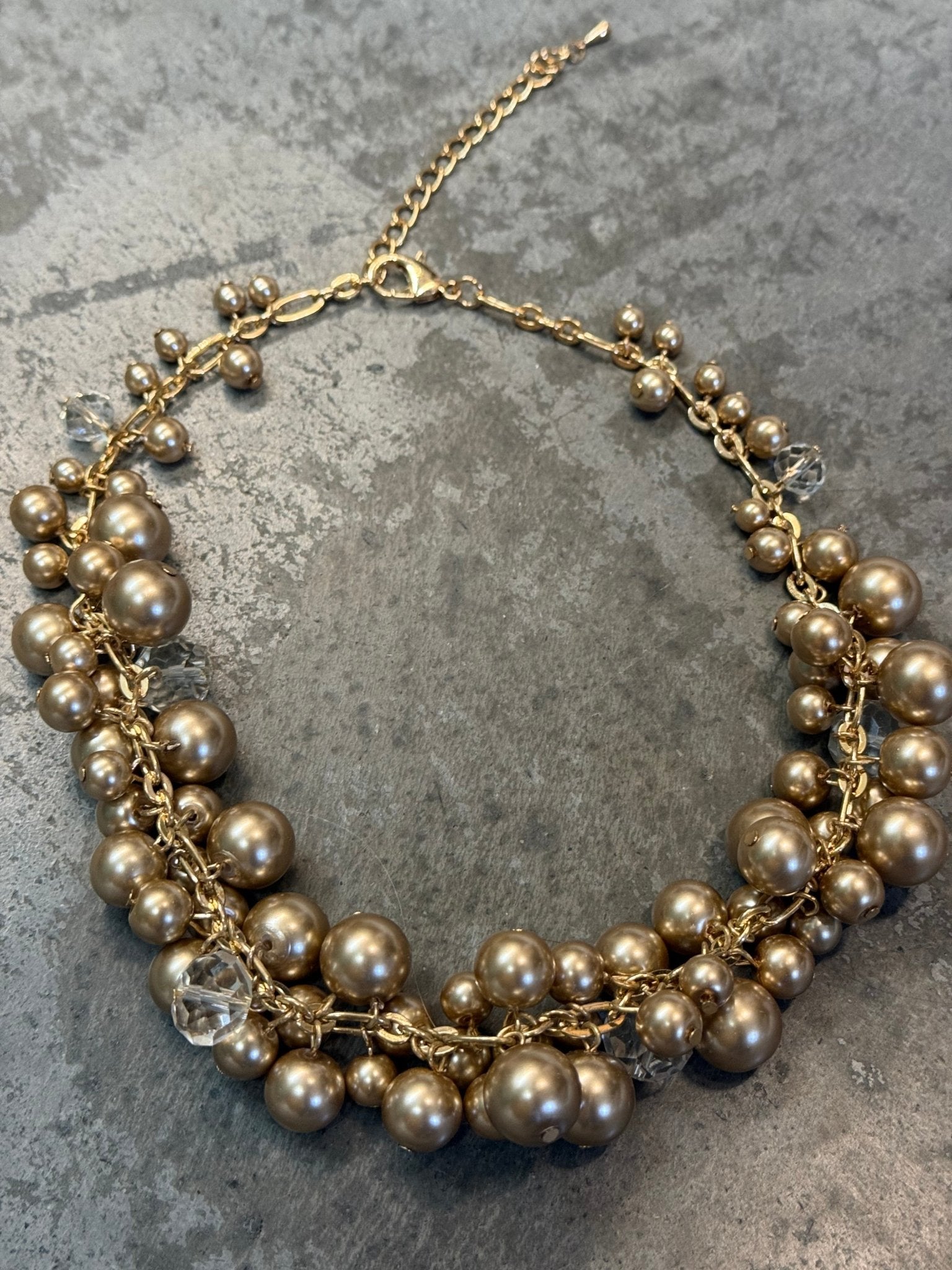 Short Cluster Pearl Strand Necklace - Vintage Vault Boutique