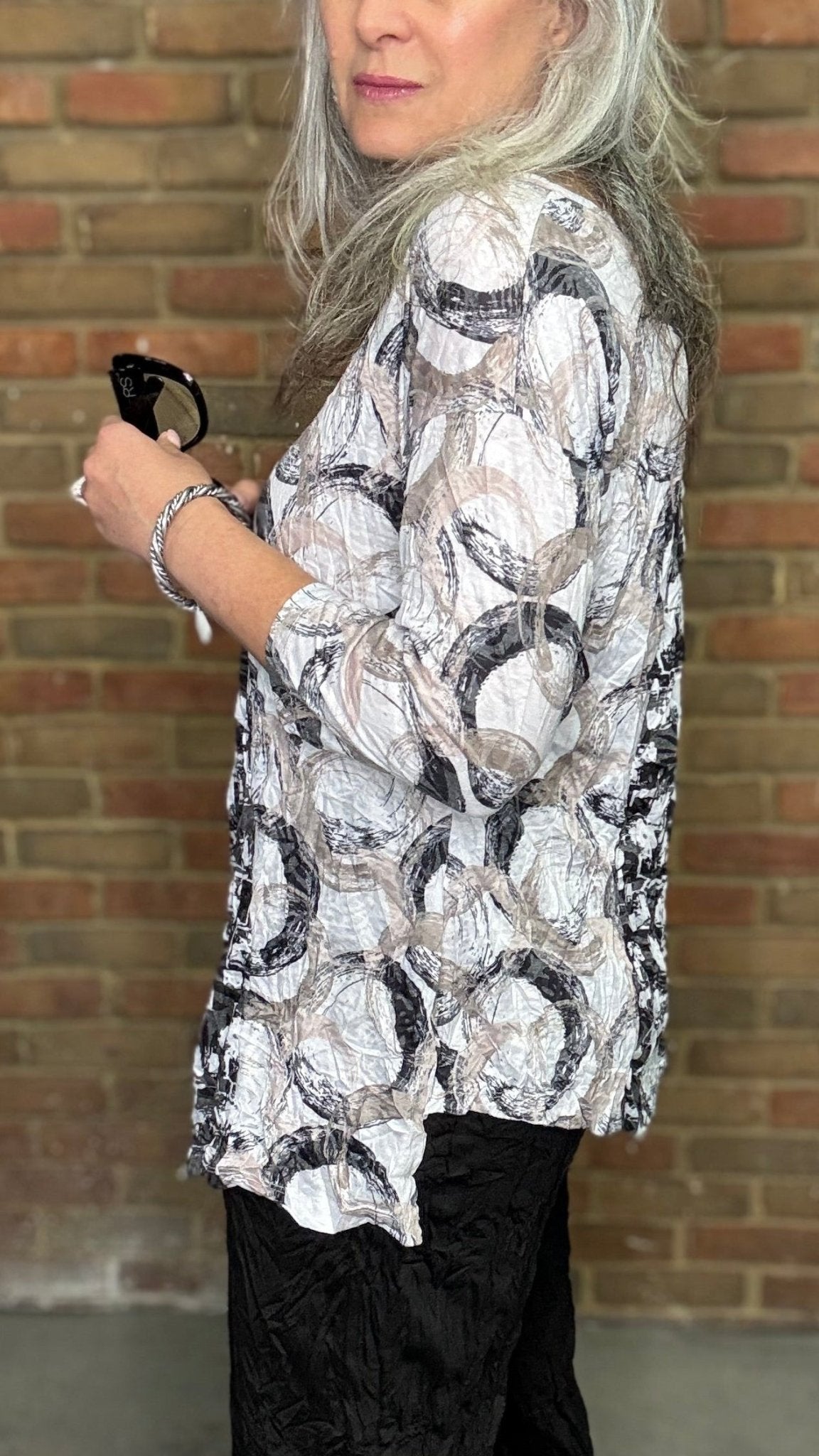 Circles Asymmetric Pocket Top - Vintage Vault Boutique