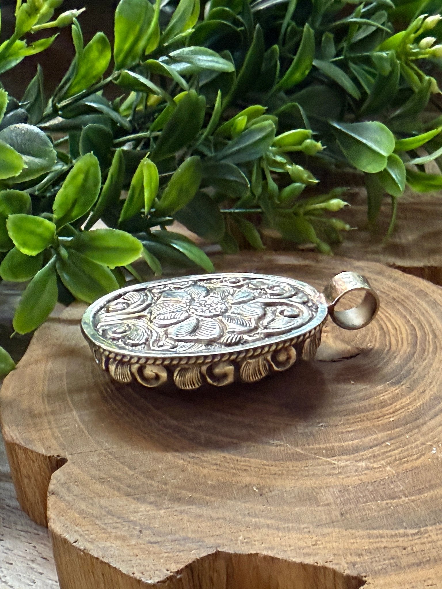 American Indian Carved Labradorite Tibetan Pendant - Vintage Vault Boutique
