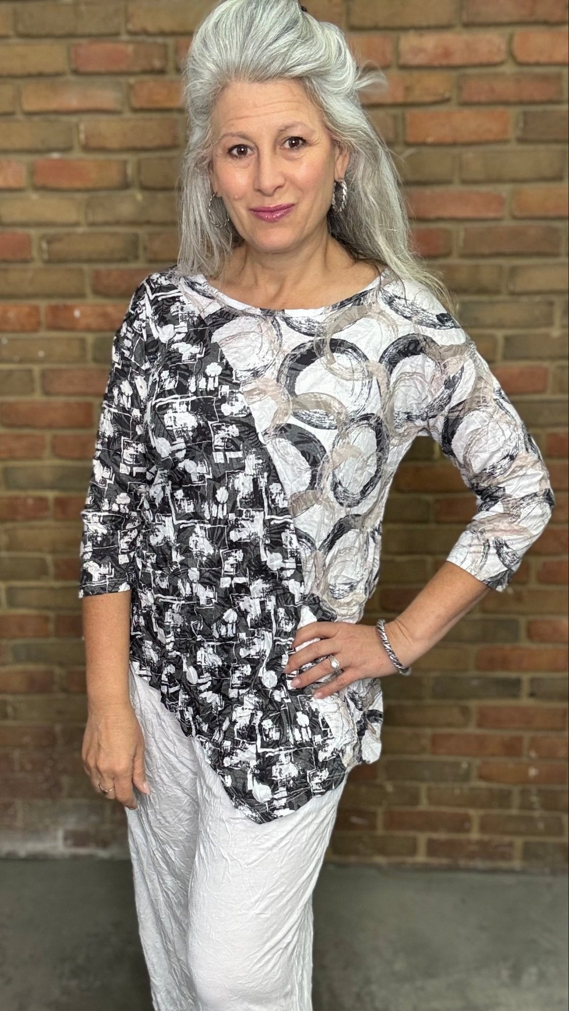 Circles Asymmetric Pocket Top - Vintage Vault Boutique