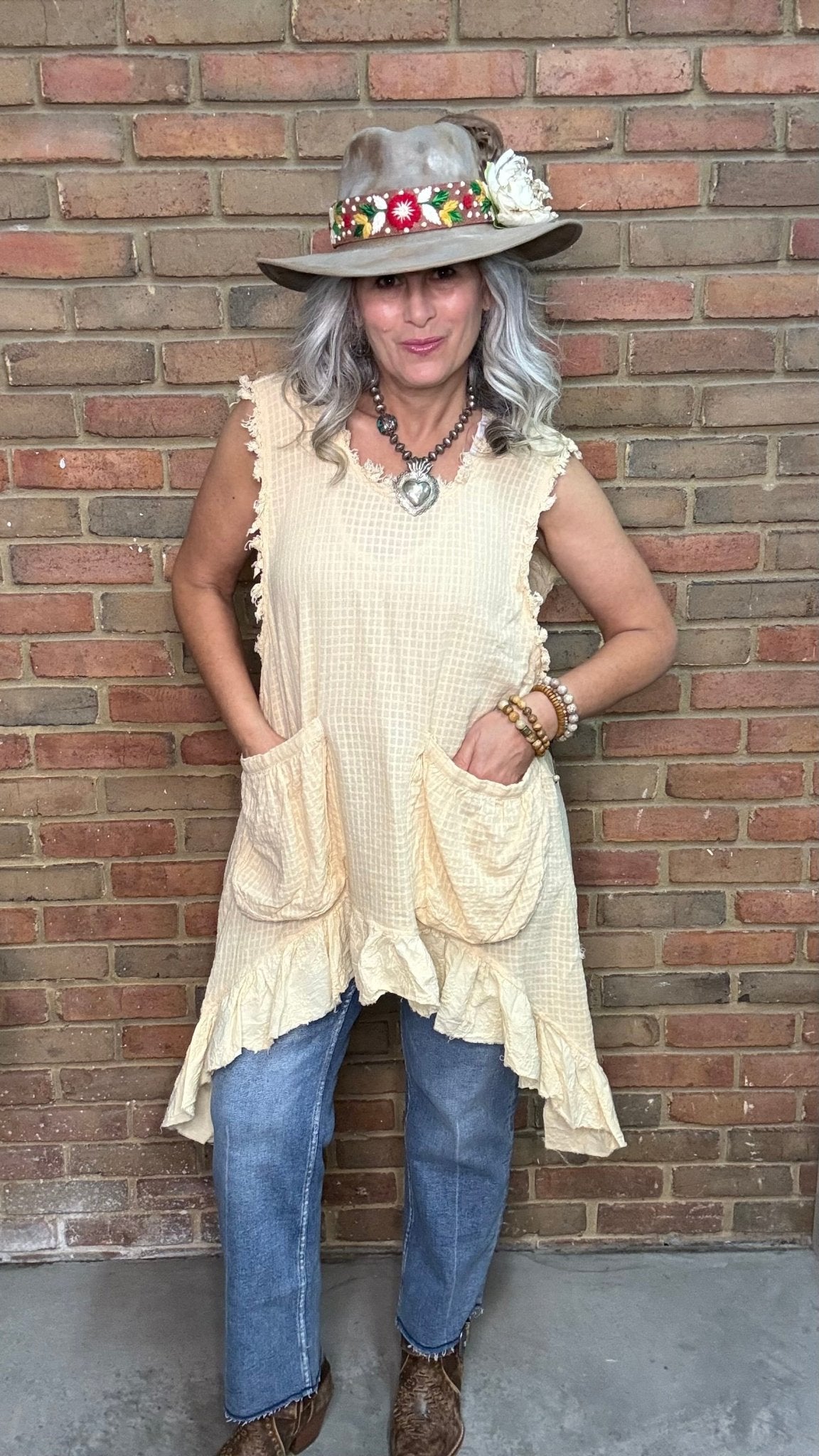 Swooping In Tank - Vintage Vault Boutique