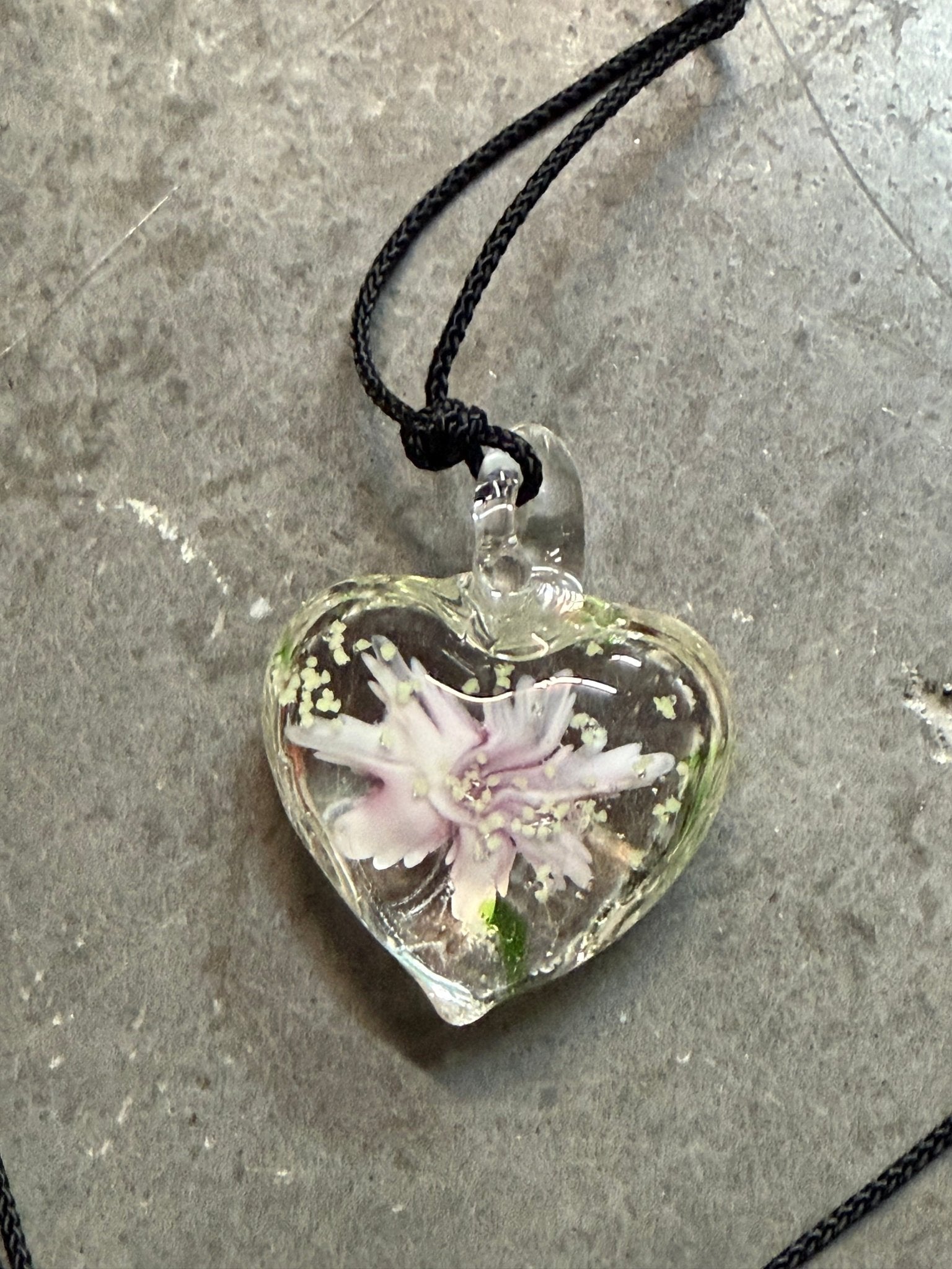 Heart Glass Pendant - Vintage Vault Boutique