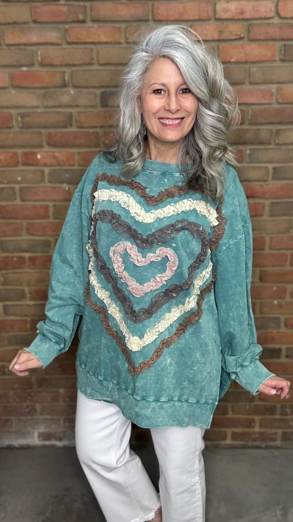 Heartland Sweatshirt - Vintage Vault Boutique