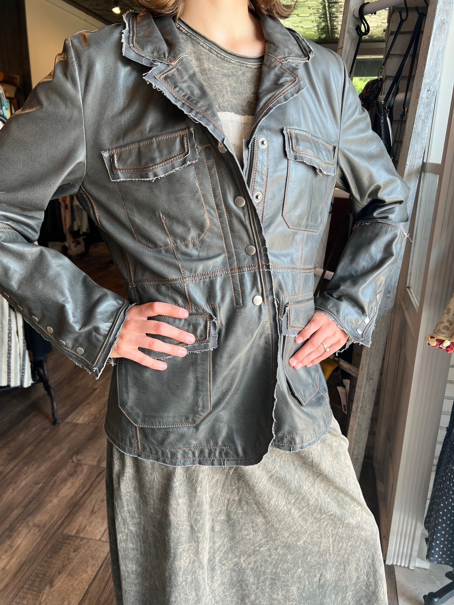 MERYL- DYE LEATHER - Vintage Vault Boutique