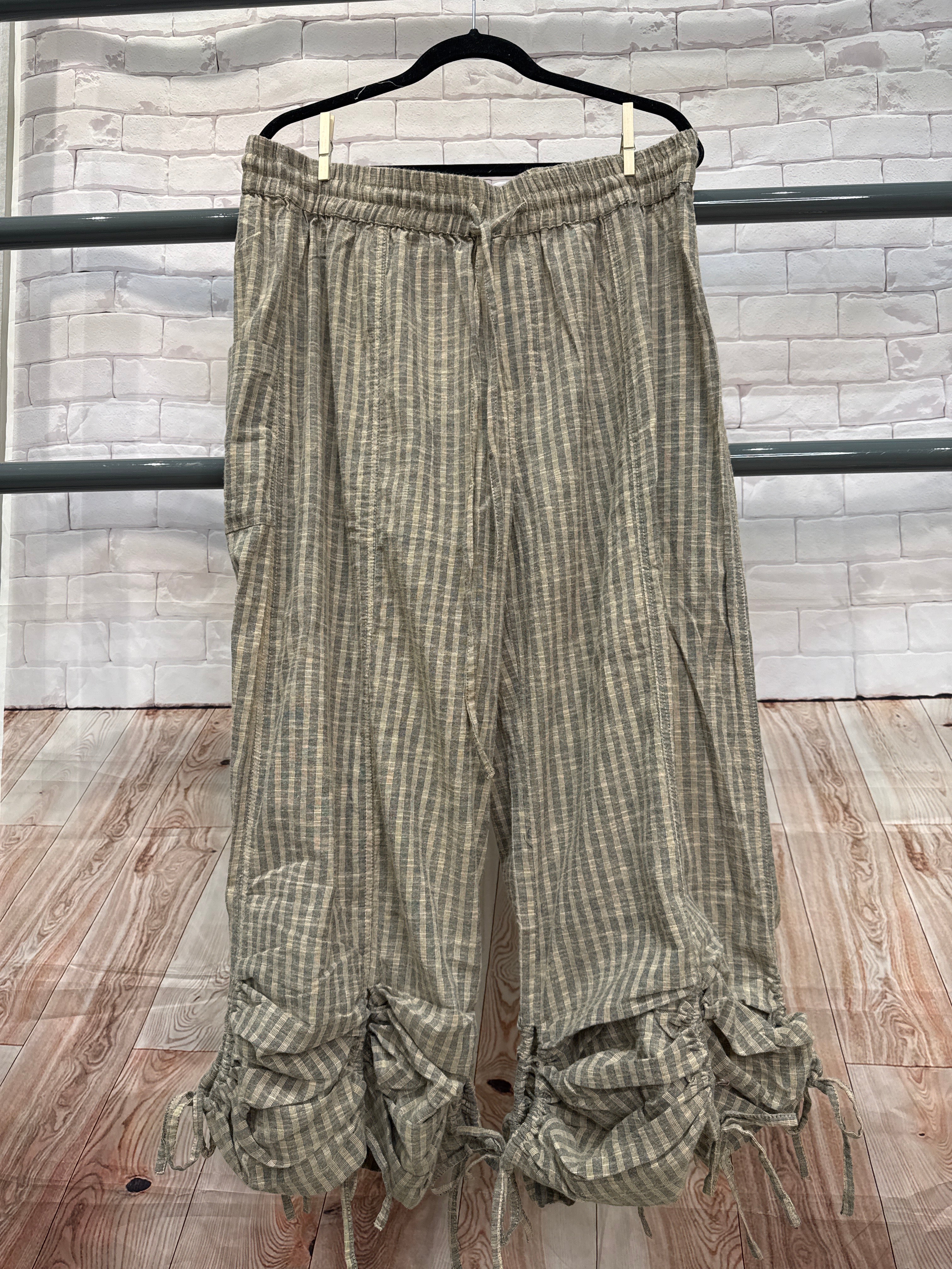 Stripe Peek A Boo Pant