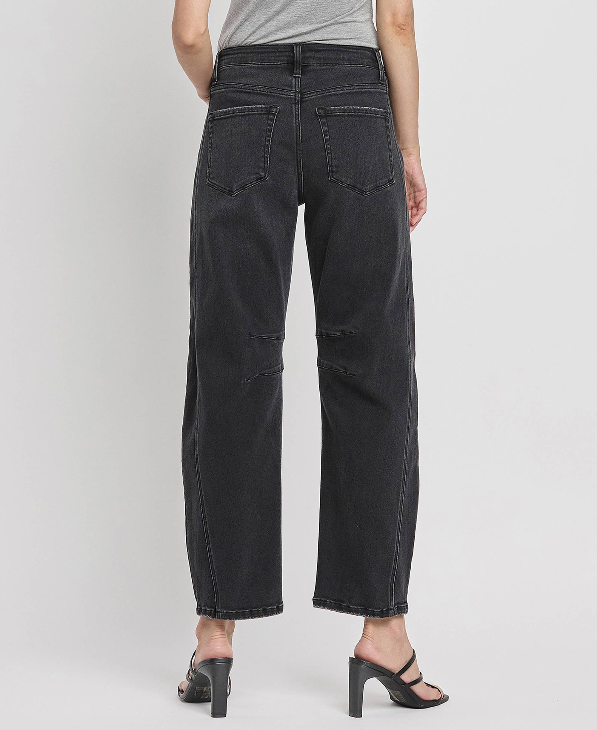 Ankle Barrel Leg Jean