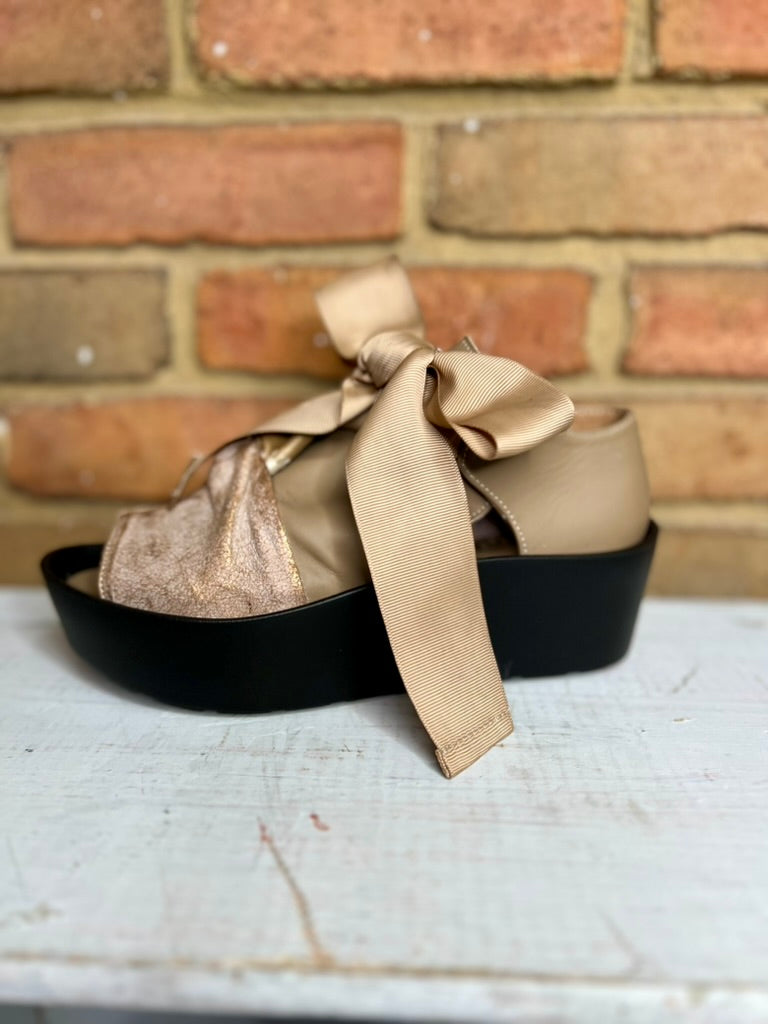 Kimk Sandal Sz 36 37 39 41