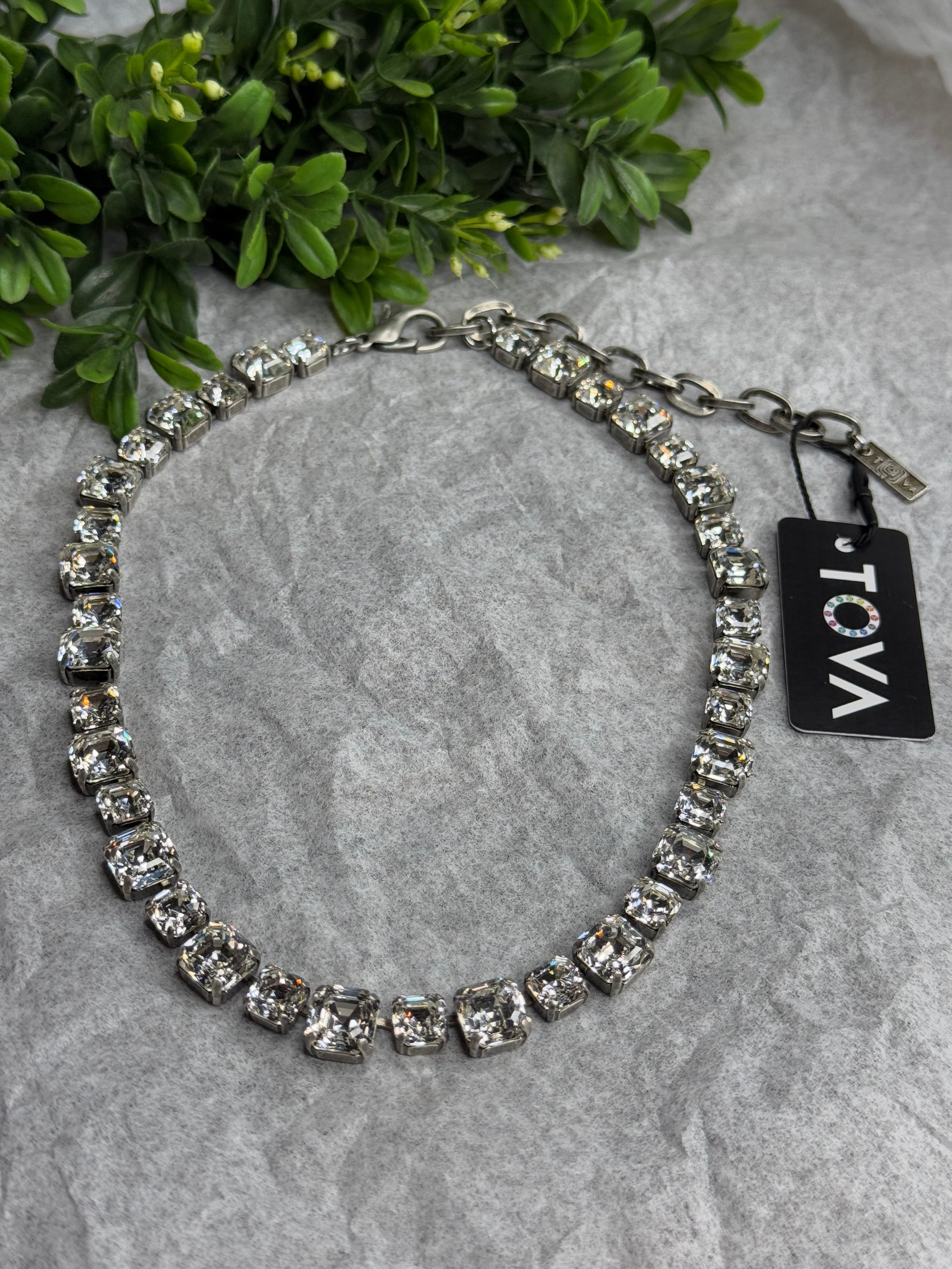 Jadia Necklace in Antique Silver