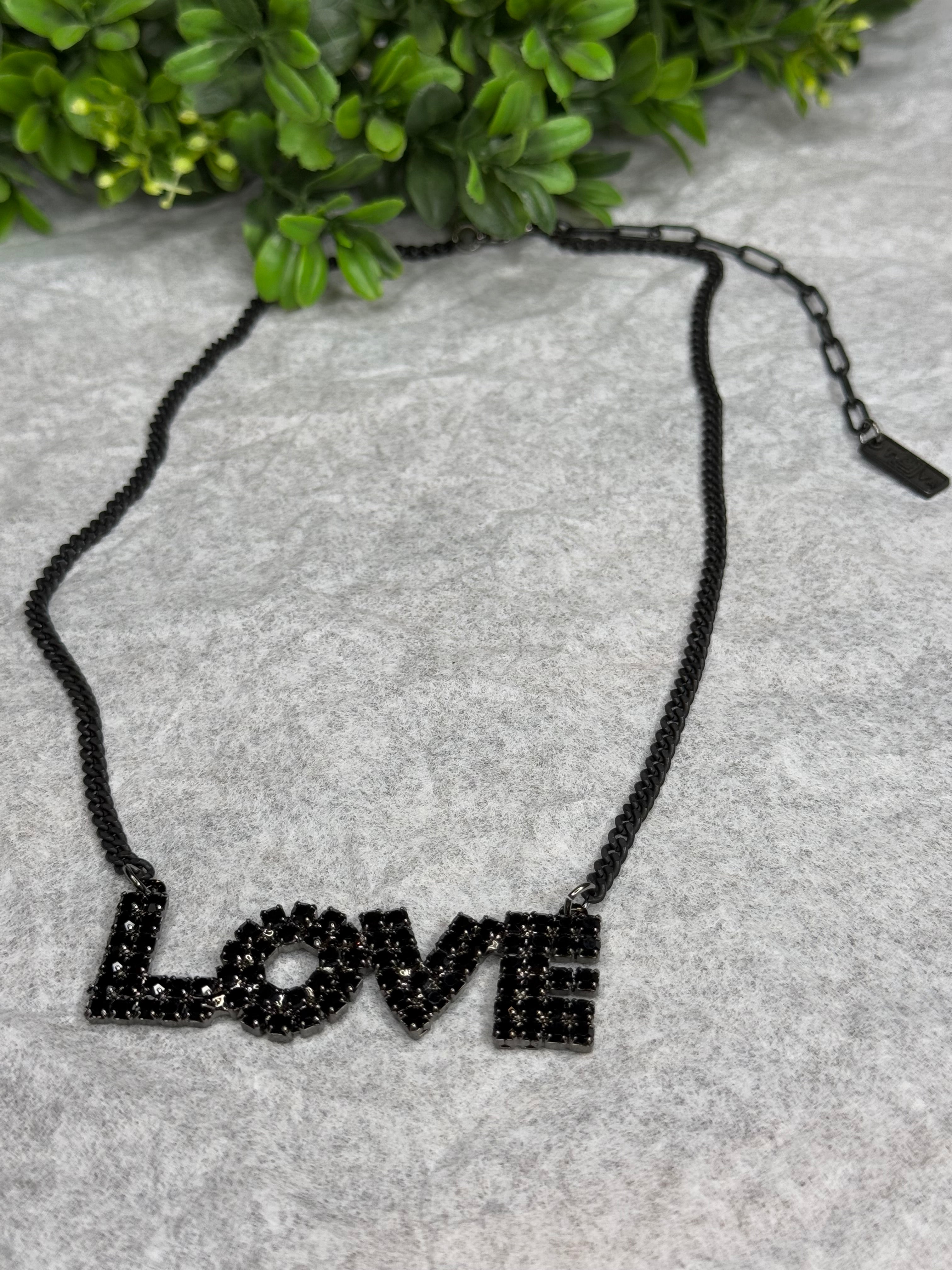 Mini La La LOVE Necklace Smutt