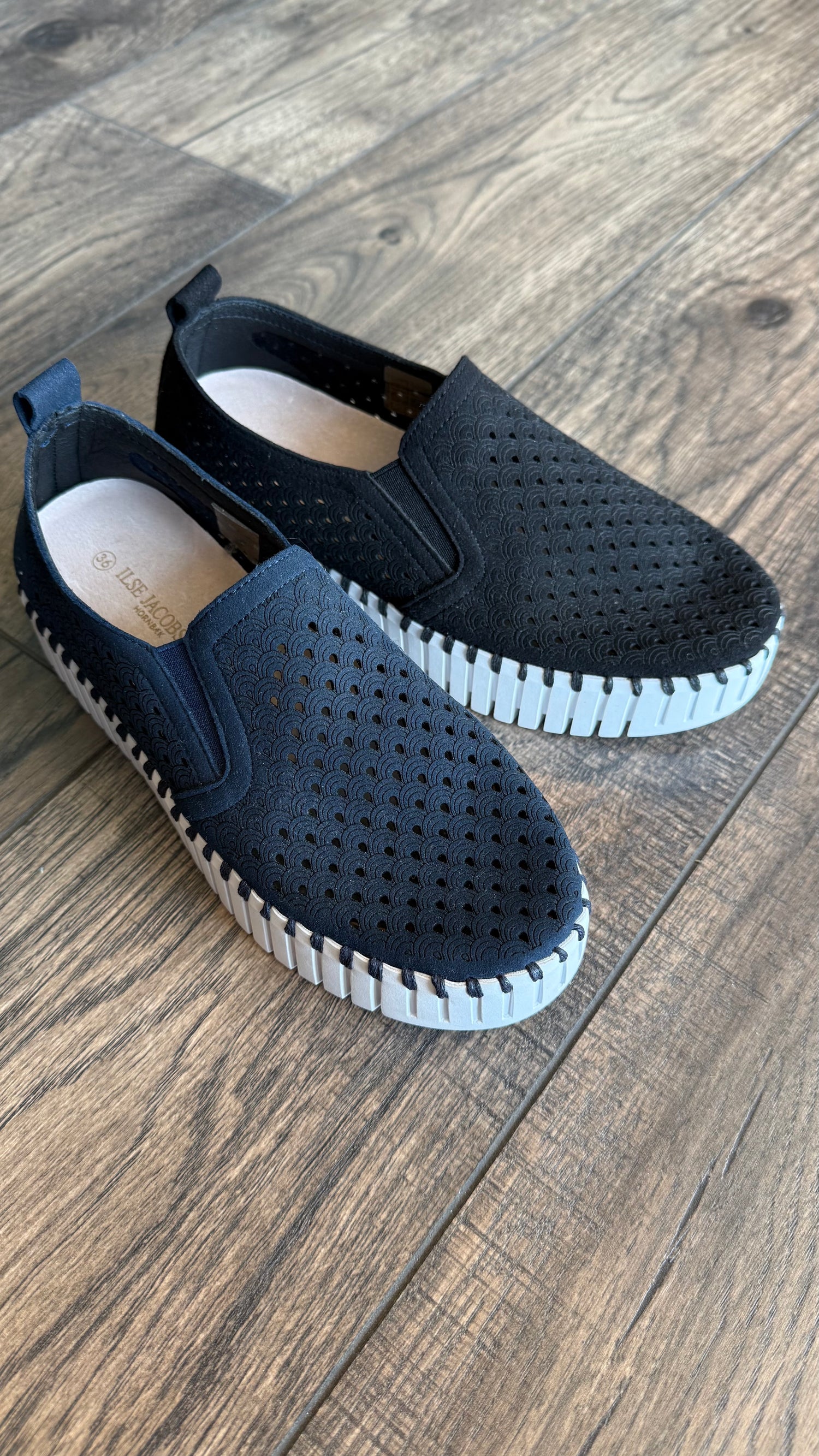 Tulip Platform Slip On Shoes Sz 36 39