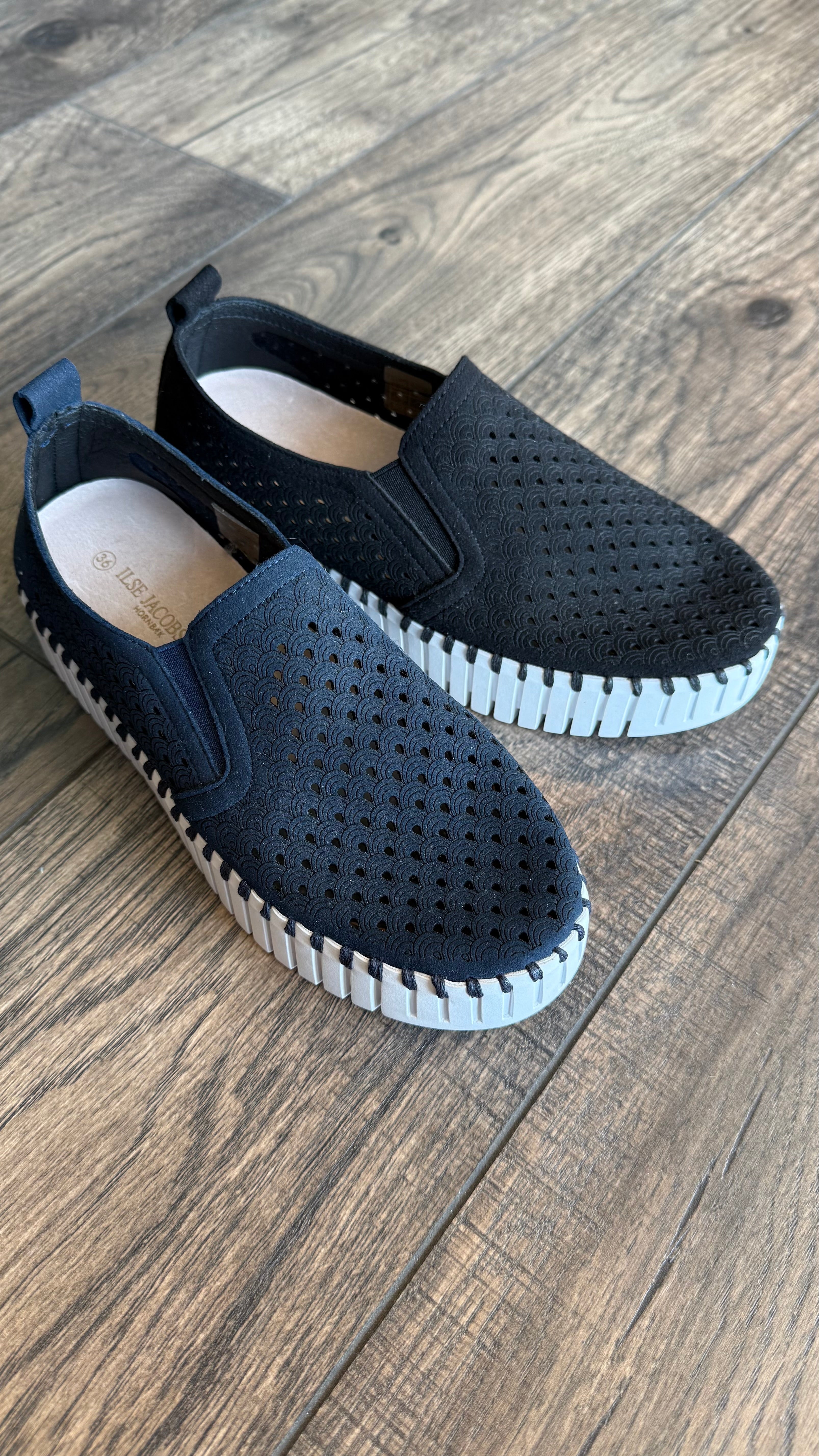 Tulip Platform Slip On Shoes Sz 36 39