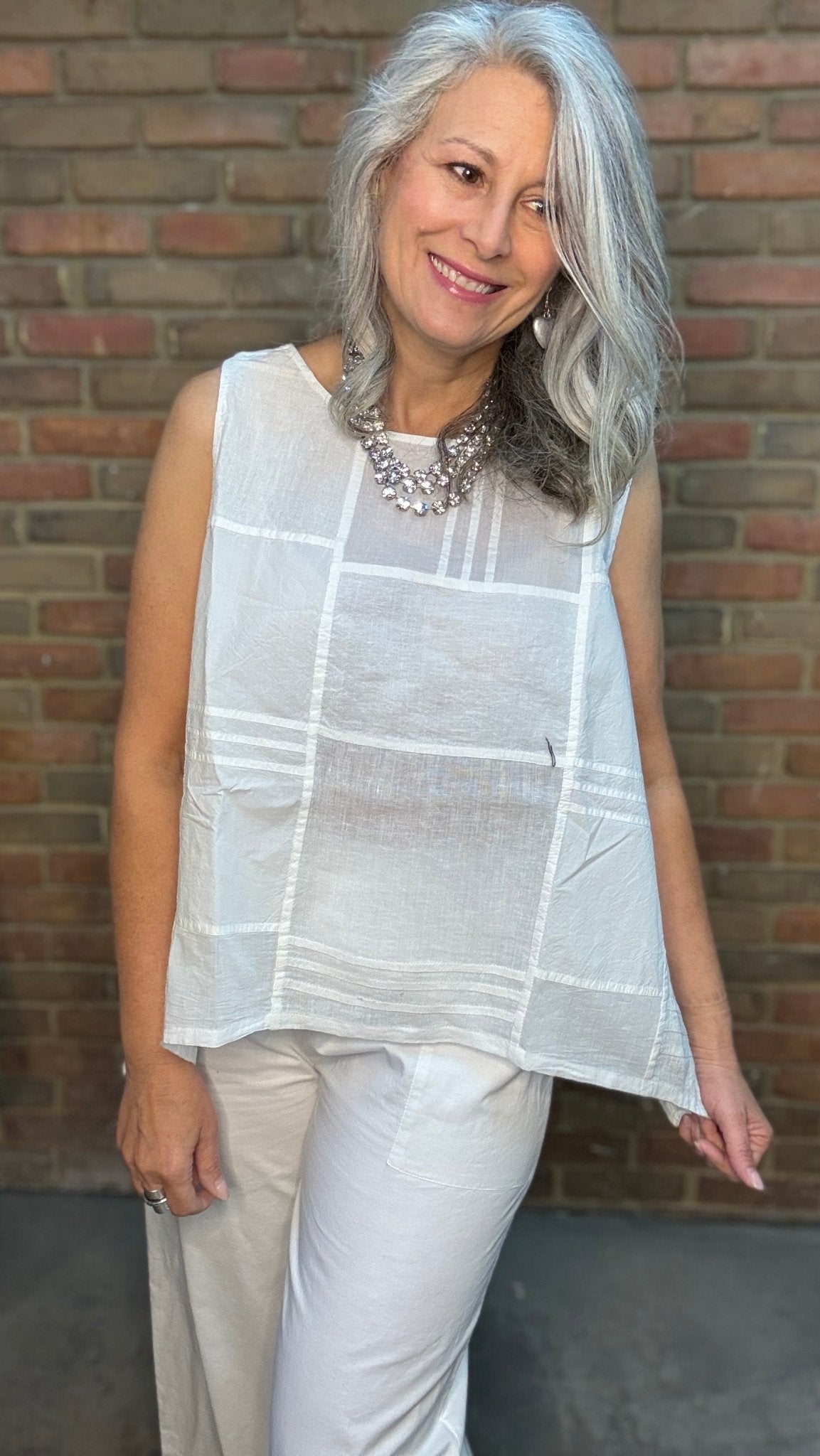 White Pin Tuck Detail Top - Vintage Vault Boutique