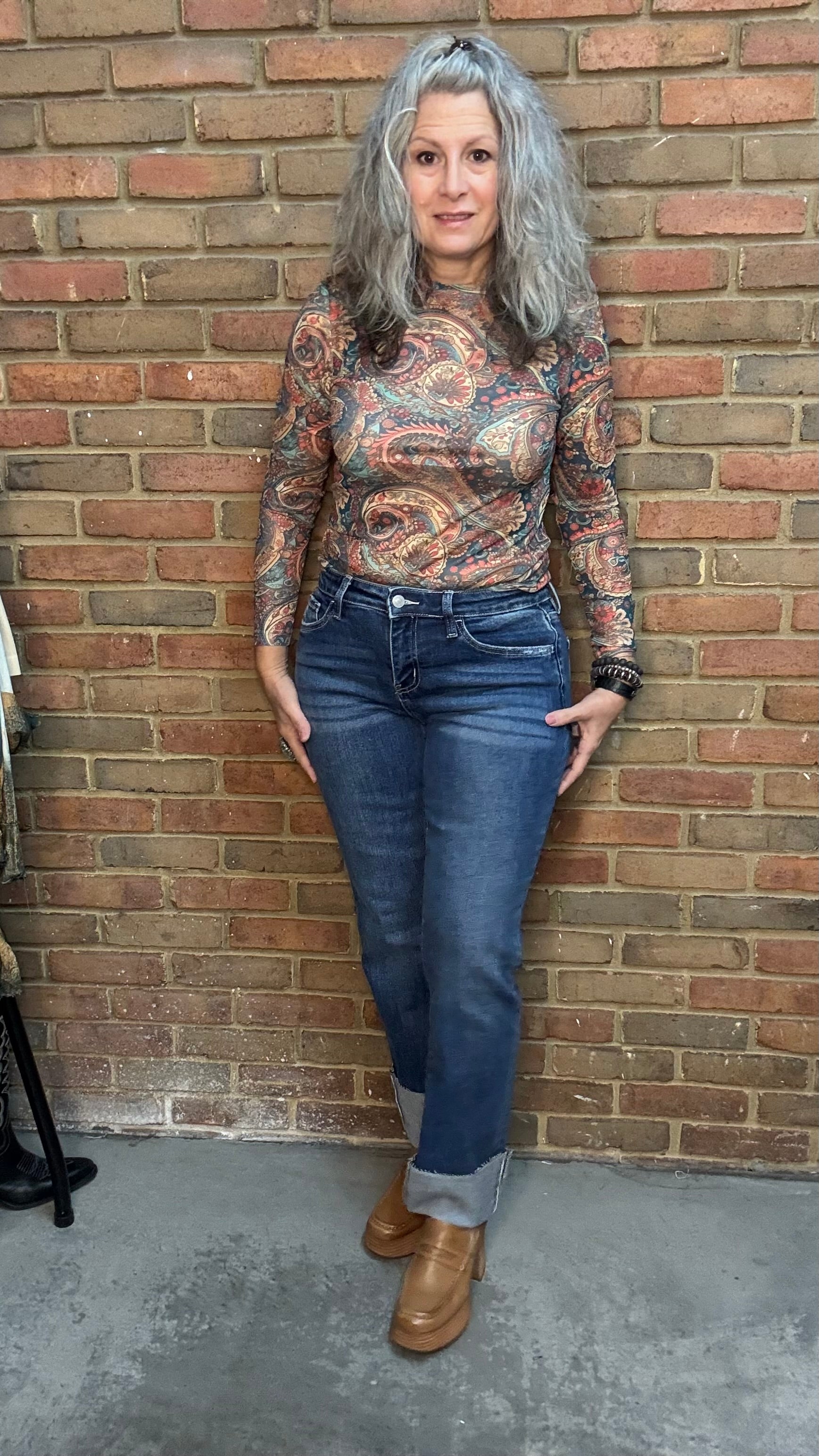 Mid Rise Cuffed Slim Straight Jeans