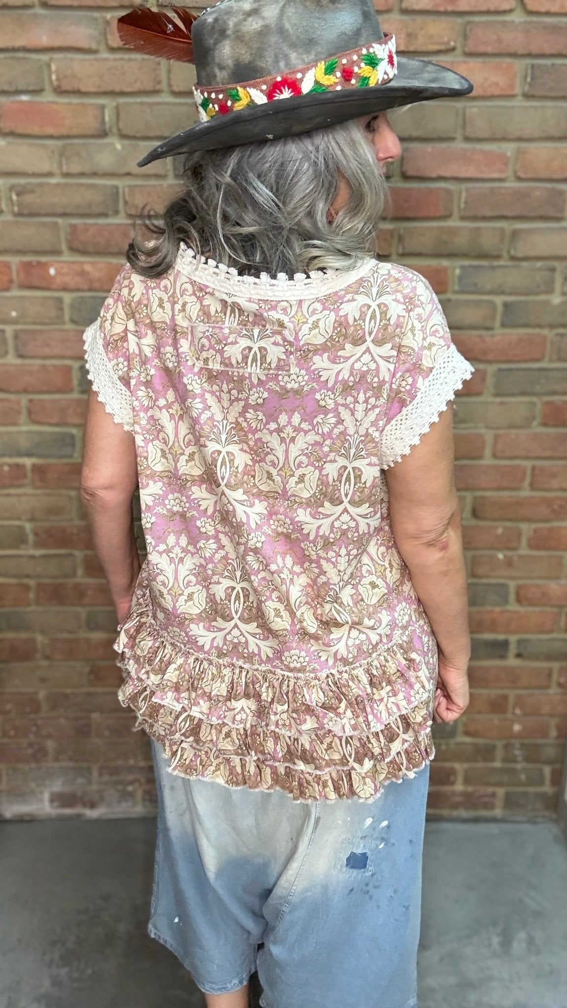 Floral Ruffle Hem Blouse - Vintage Vault Boutique