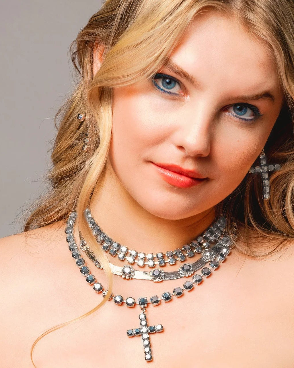 Lira Necklace in Chrome