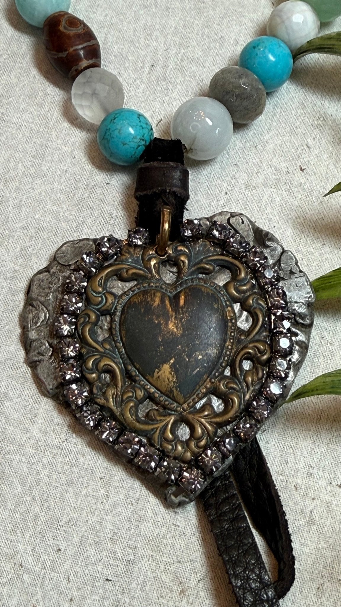 Rustic Bling Heart Necklace - Vintage Vault Boutique