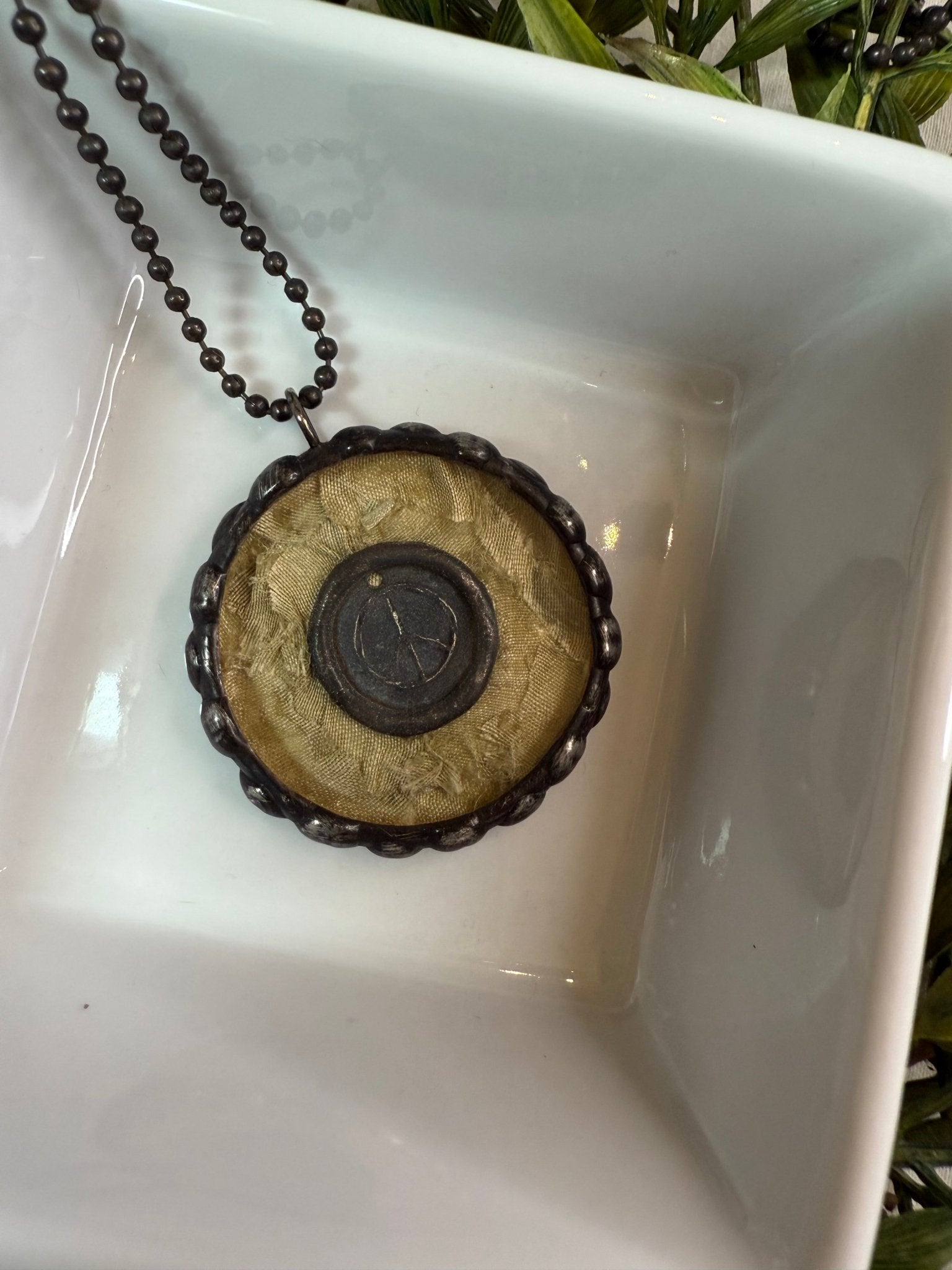 Vintage Bubble Peace Necklace - Vintage Vault Boutique