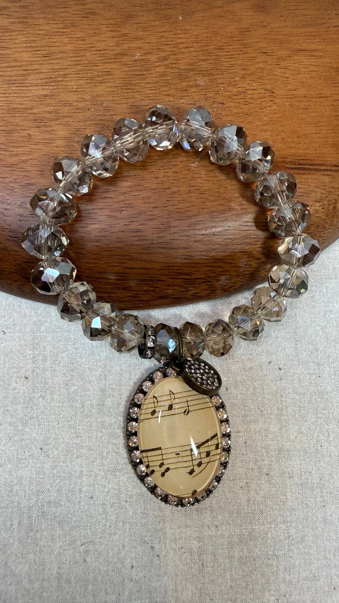 Music Notes Crystal Stretch Bracelet - Vintage Vault Boutique
