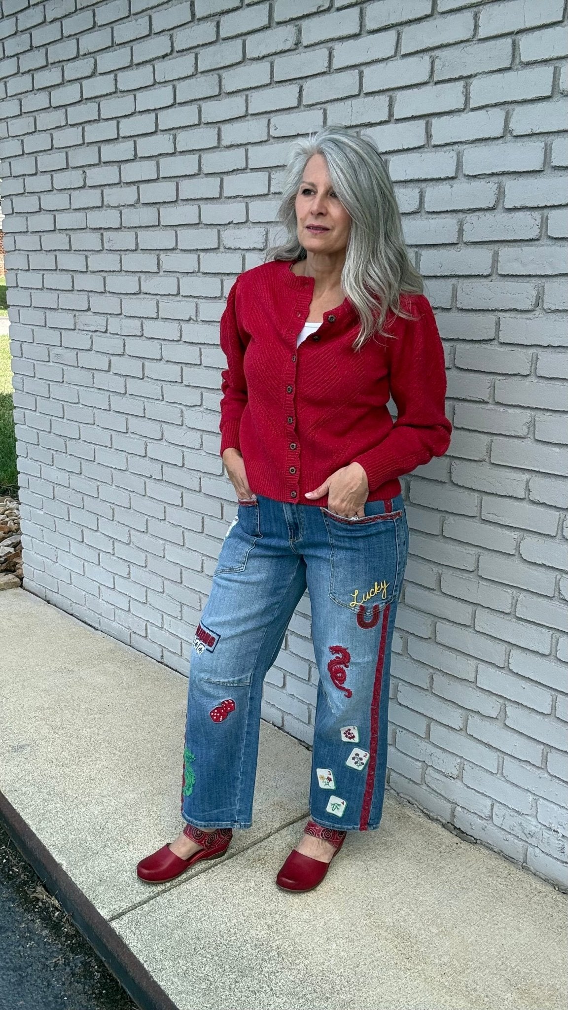 Manjean Embroidery Jeans - Vintage Vault Boutique