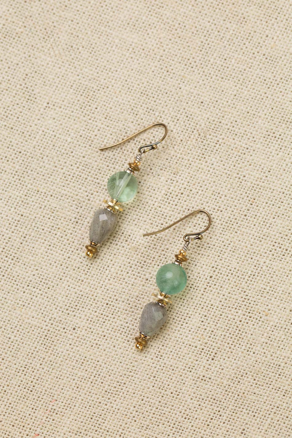 Aspire Simple Earrings 014E - Vintage Vault Boutique