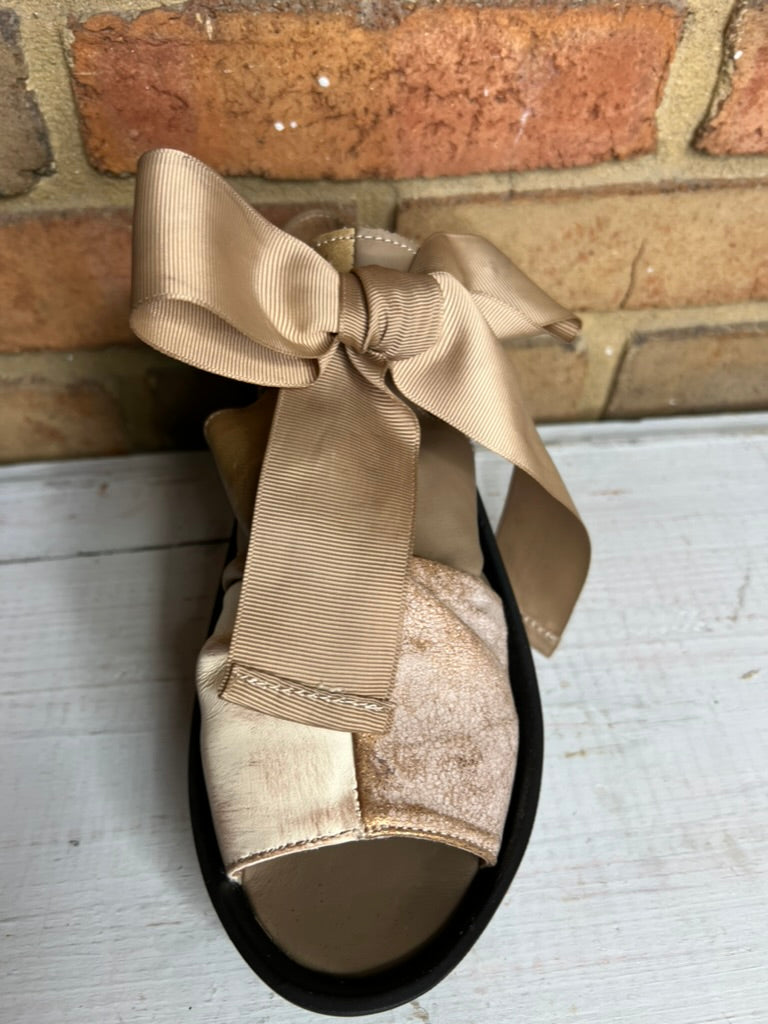 Kimk Sandal Sz 36 37 39 41