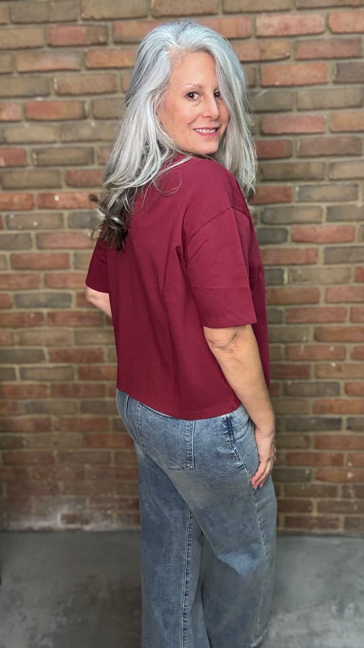 MADDOX -Crop Short Sleeve Tee