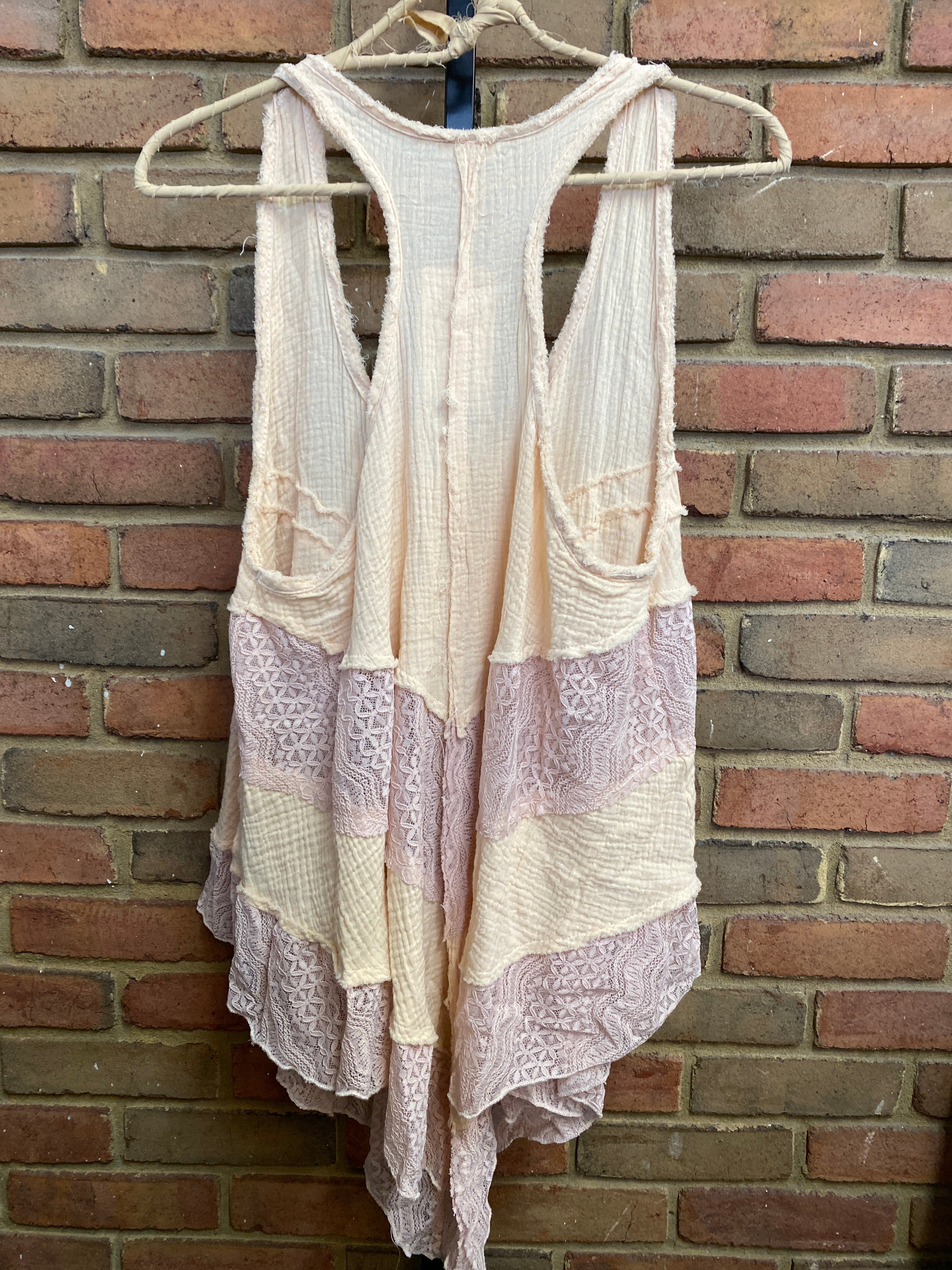 Lace Gauze Racerback. Size M