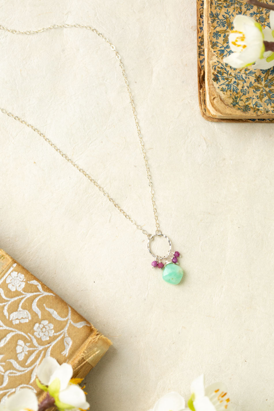 Cave Spring Simple Necklace N001