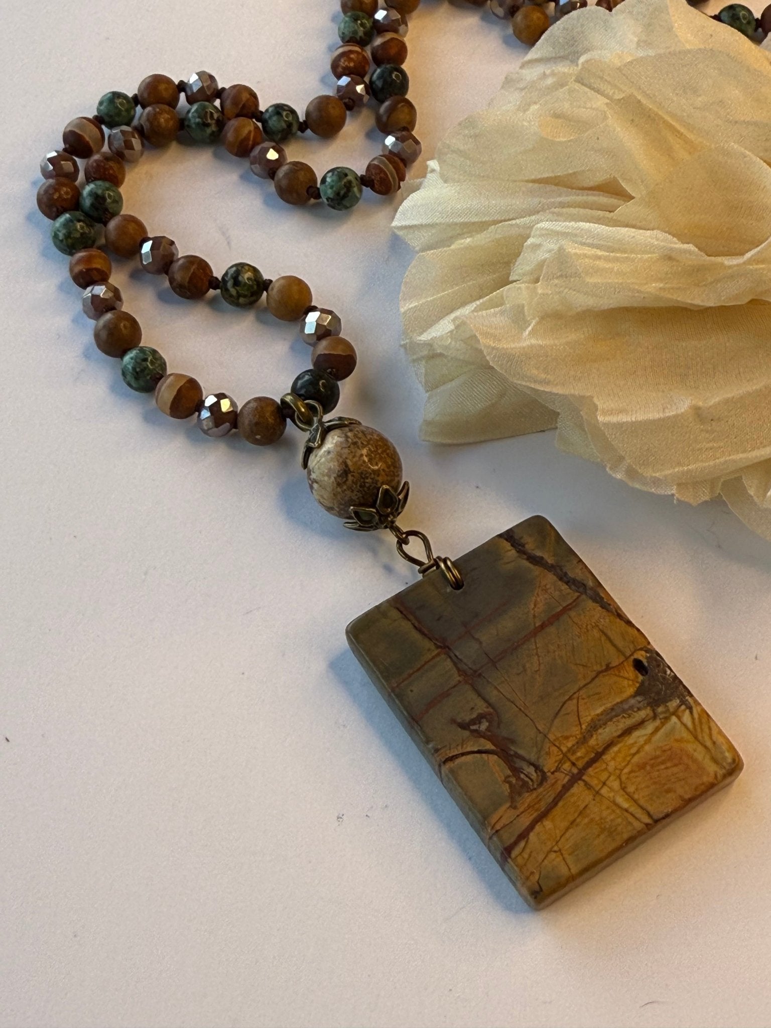 Retangular Stone Pendant Necklace - Vintage Vault Boutique