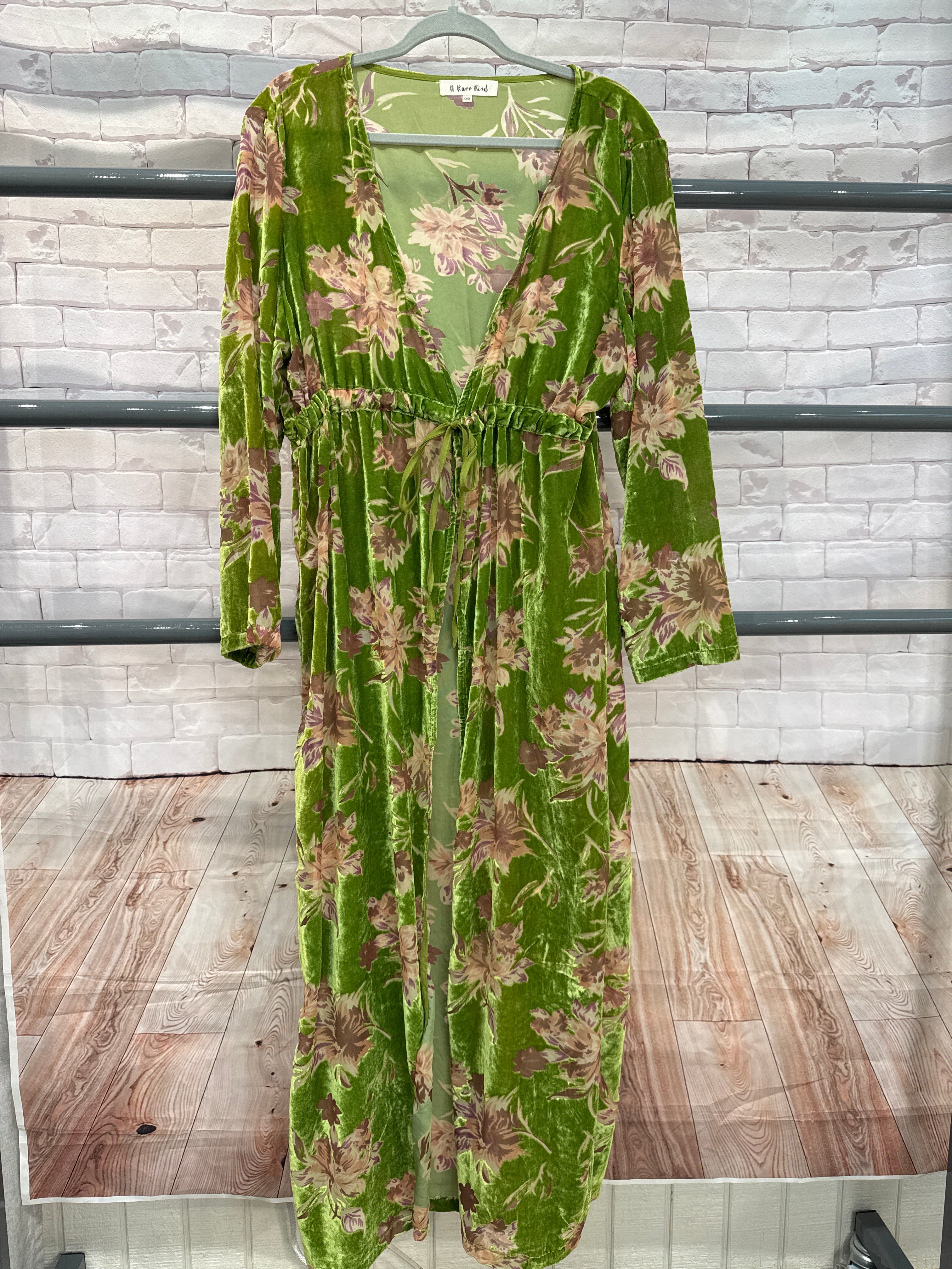 Elegant Green and Pink Duster