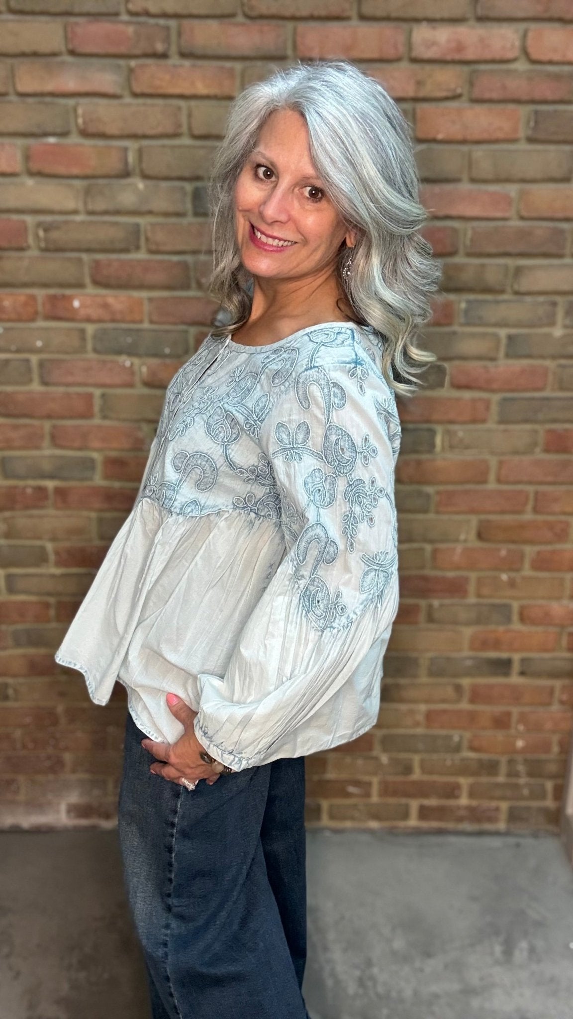 Embroidered Button Up Top - Vintage Vault Boutique