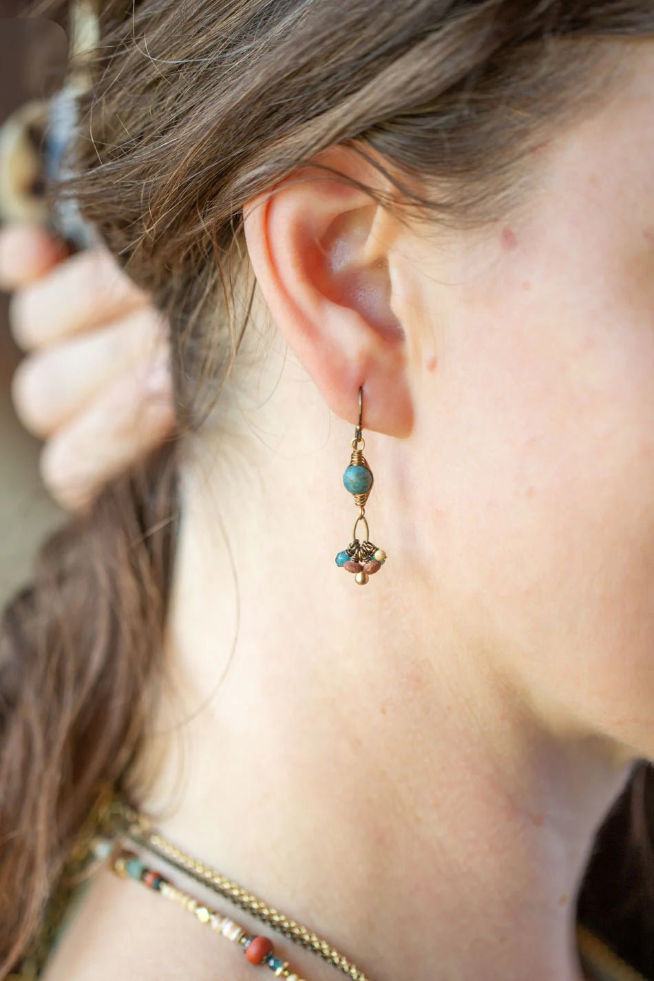 Enlighten Czech Herringbone Earrings E023 - Vintage Vault Boutique