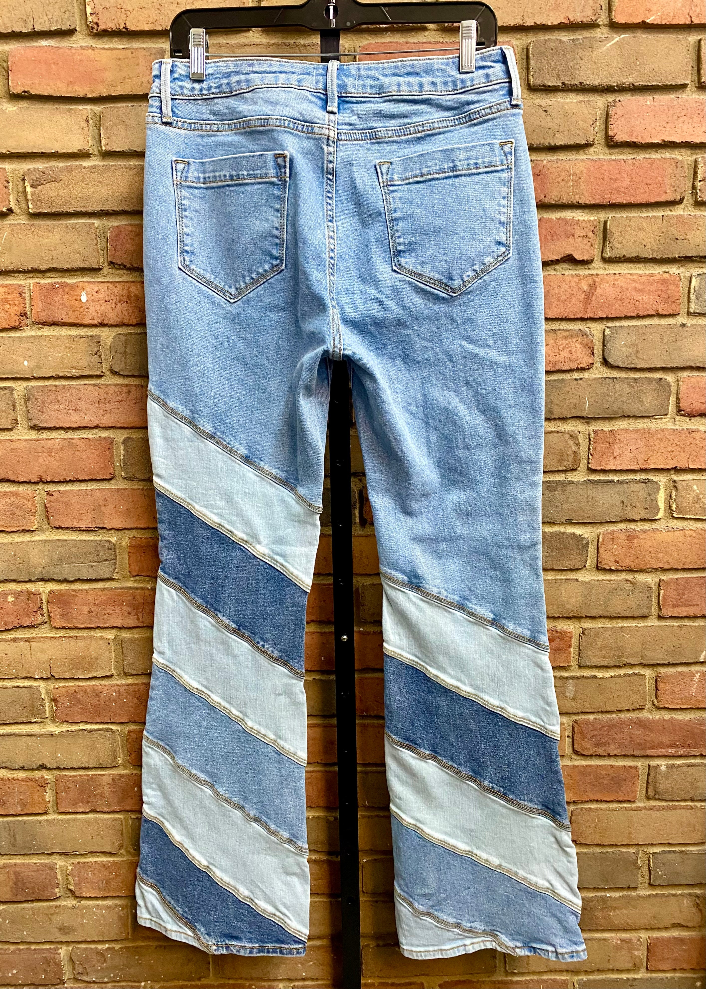 Diagonal Patch Flare Jean