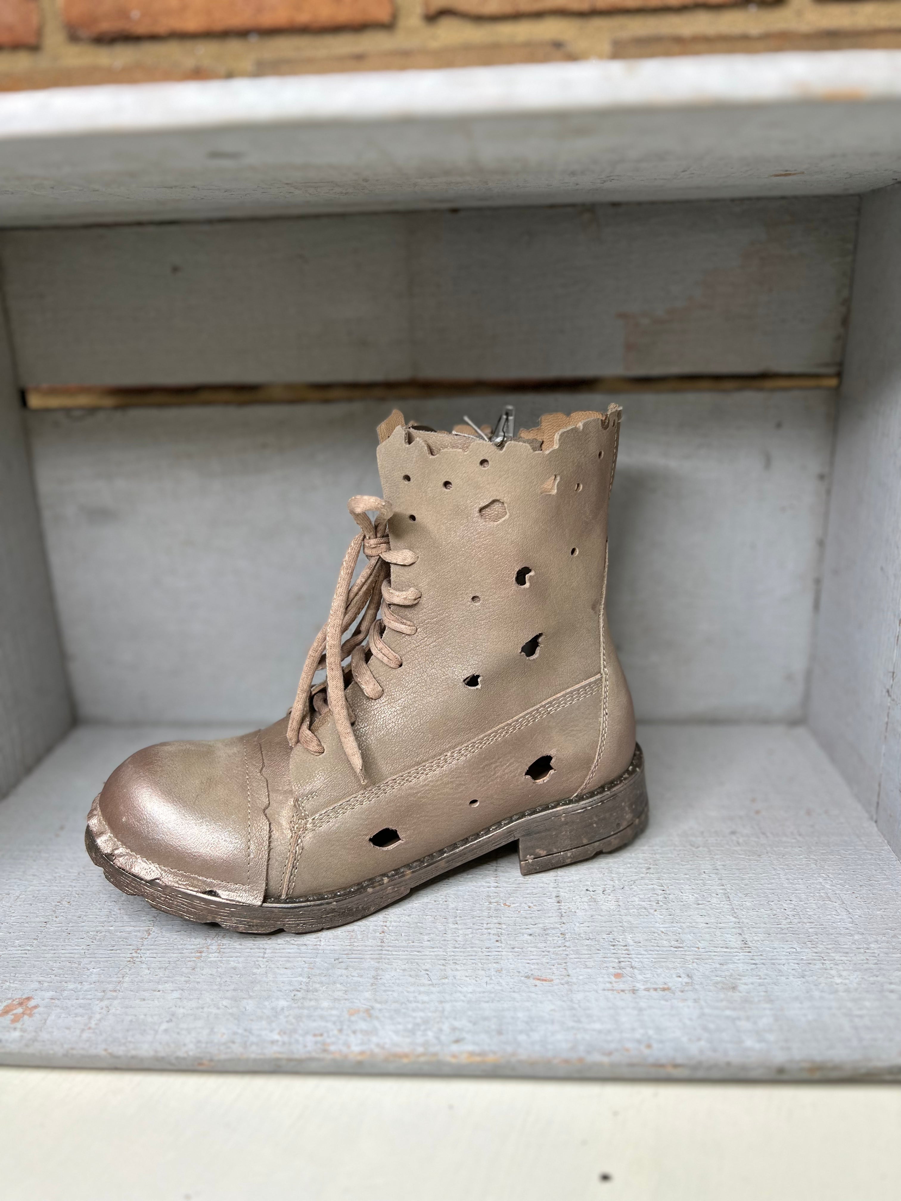 Joshua Boot Sz 36 37