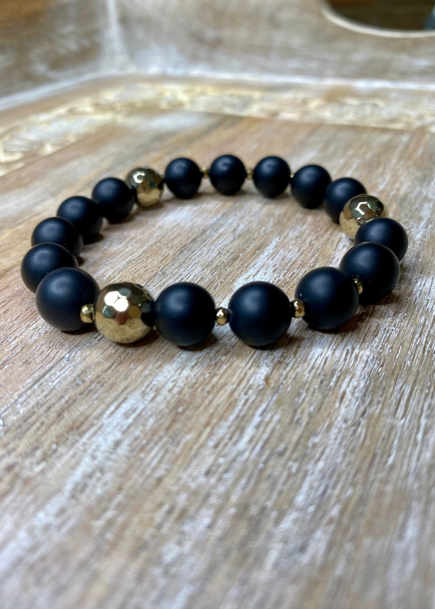 Black and Gold Stretch Bracelet - Vintage Vault Boutique
