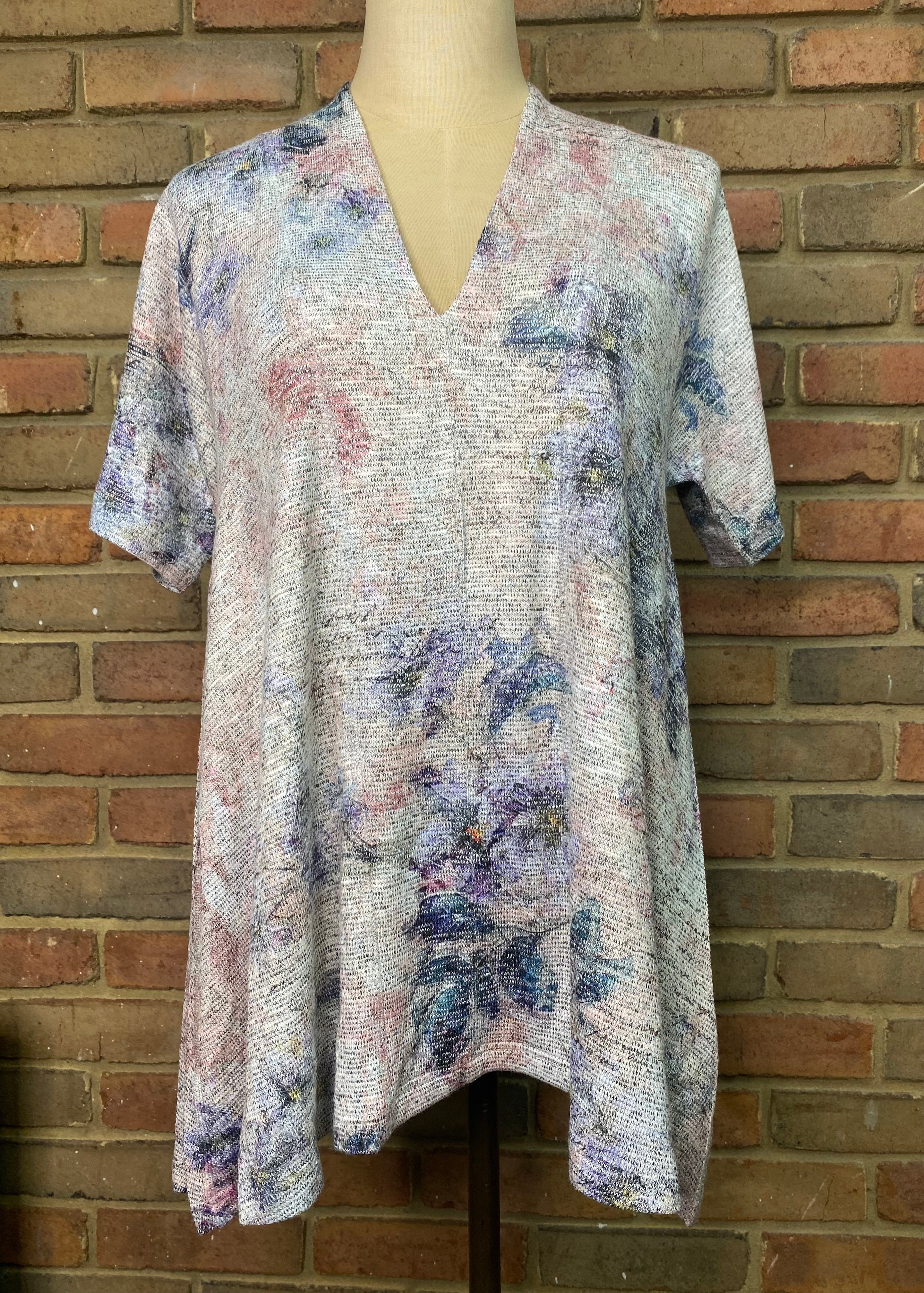 Purple Lilys Short Sleeve V-Neck Top