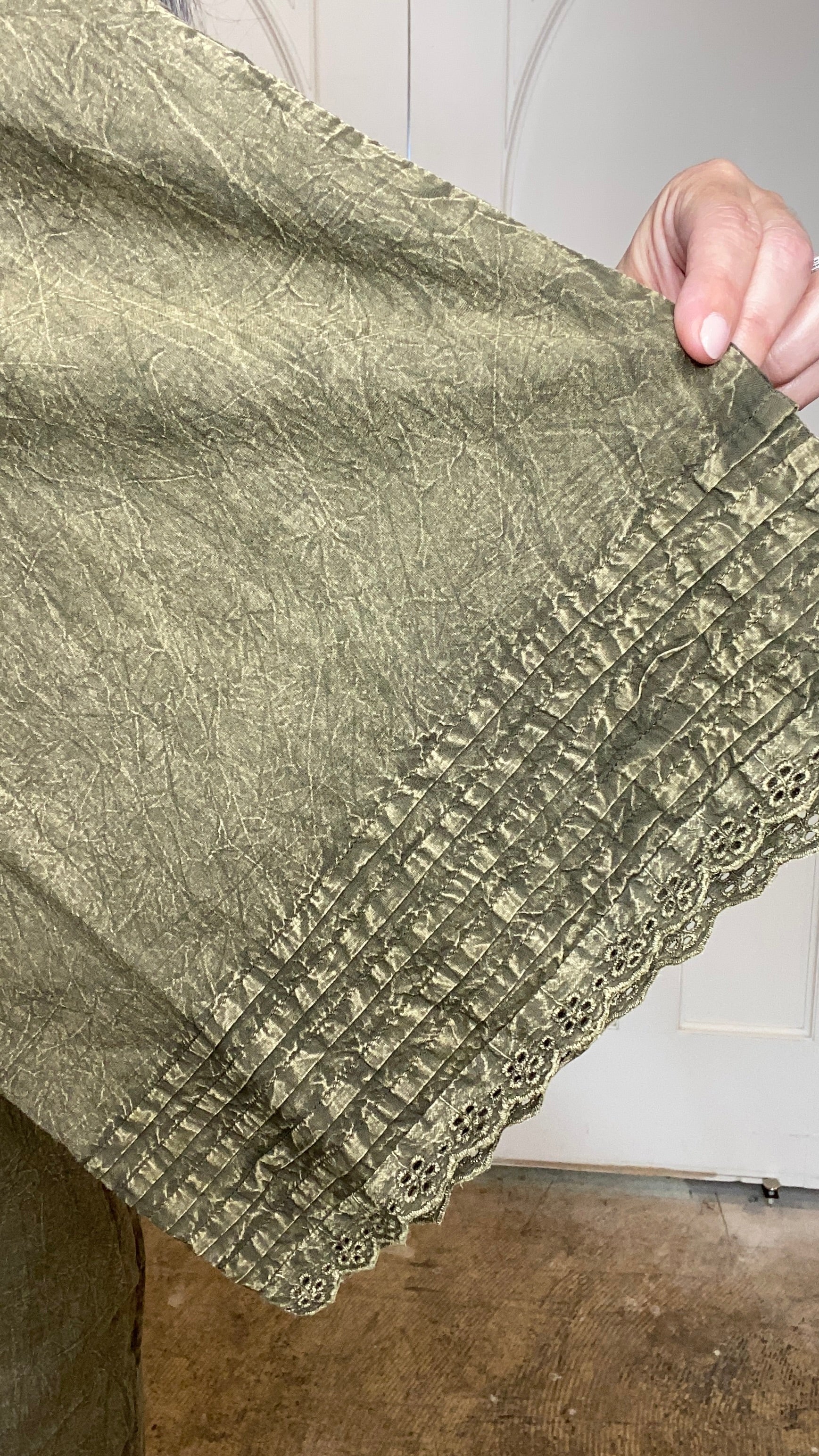 Elastic Waist Pants in Moss Green