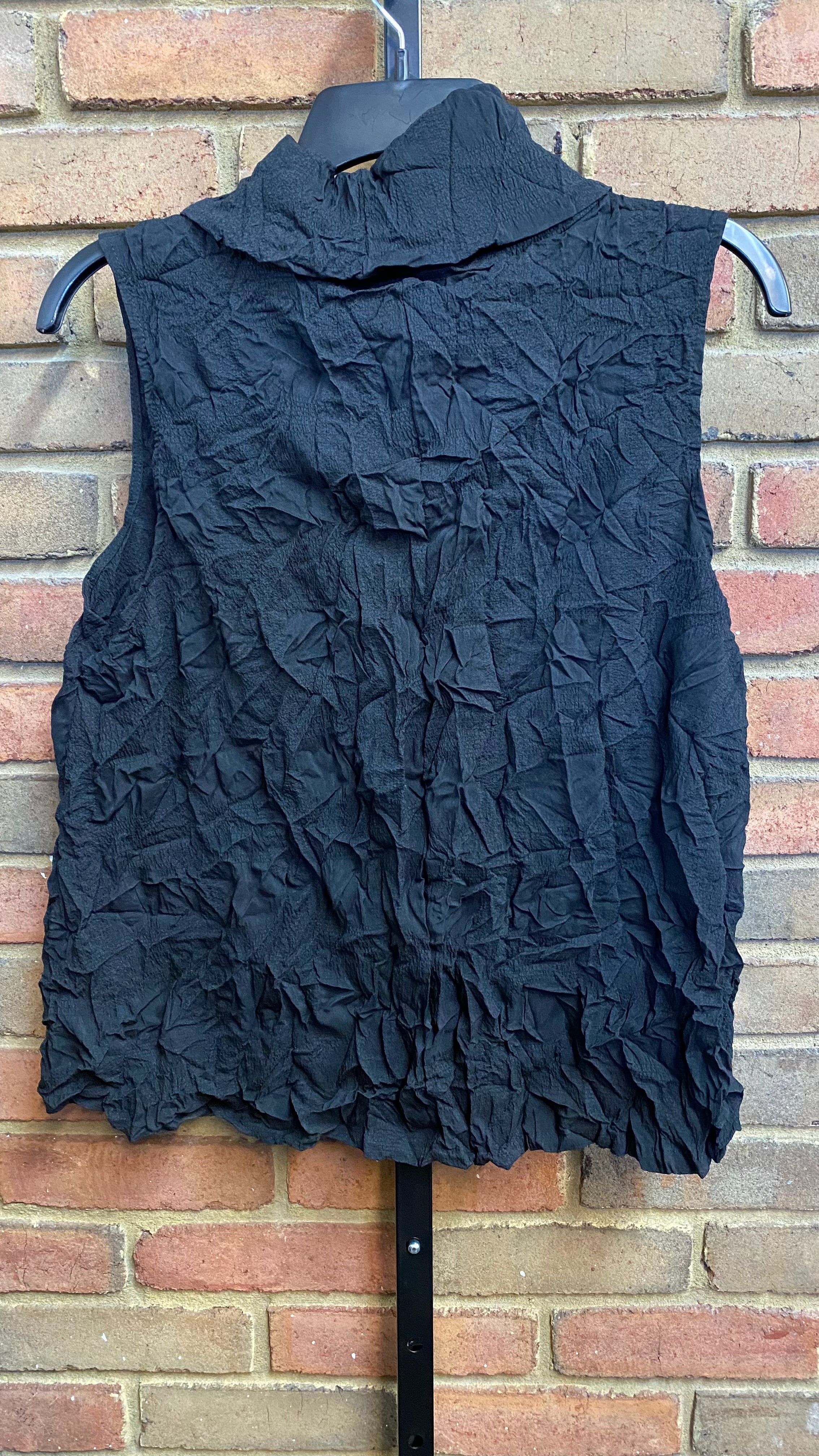 Janelle Topper Black